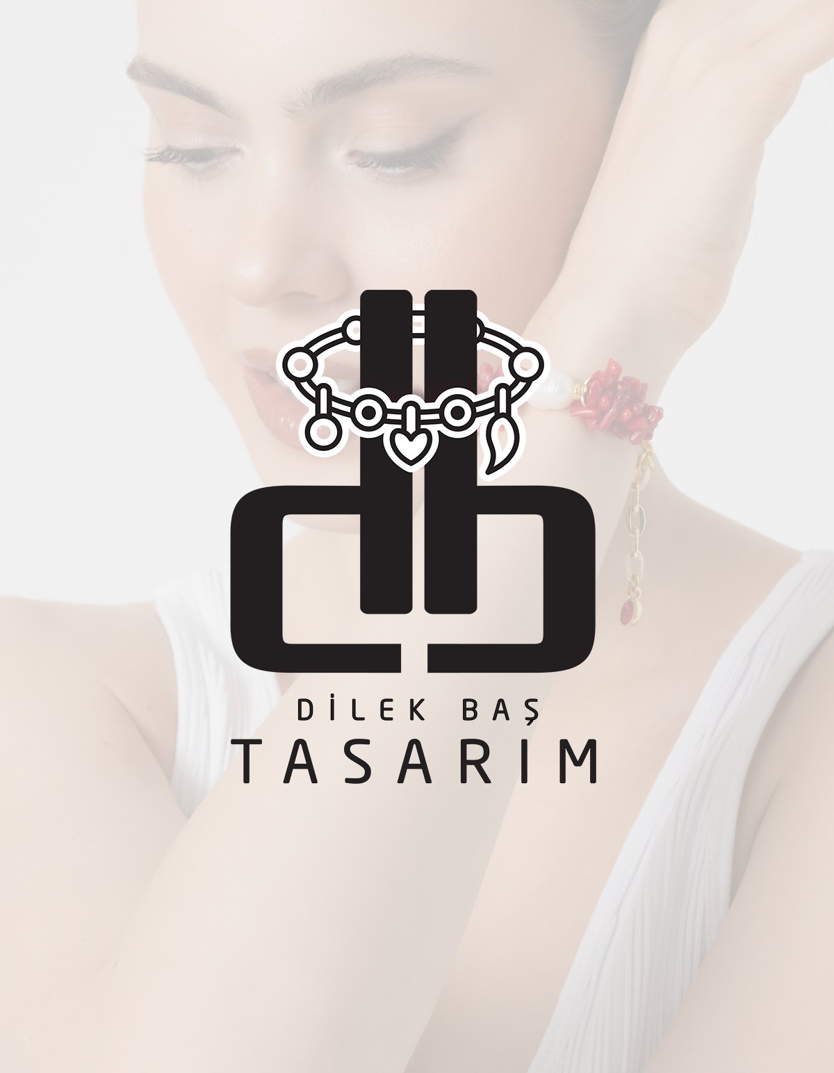 Mercan ve İncili Bileklik