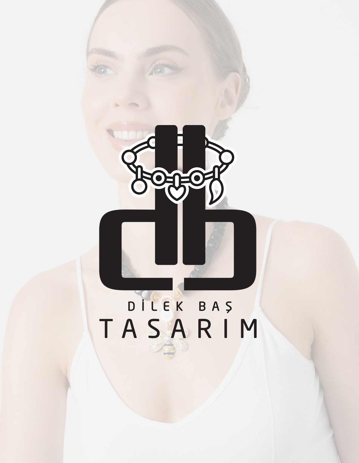Arı Uçlu Badrum Boncuk Kolye