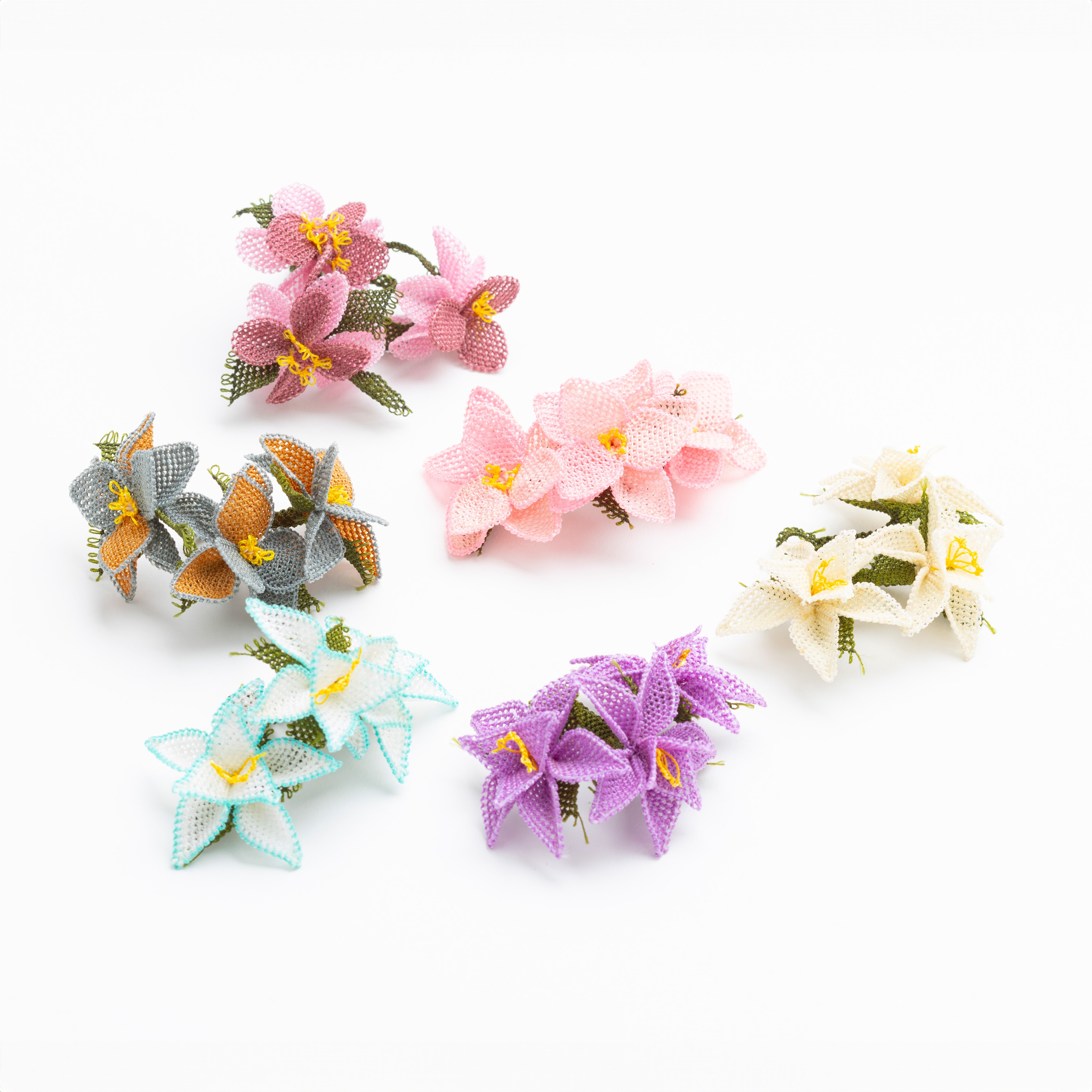 İğne Oyası Broş Renkli