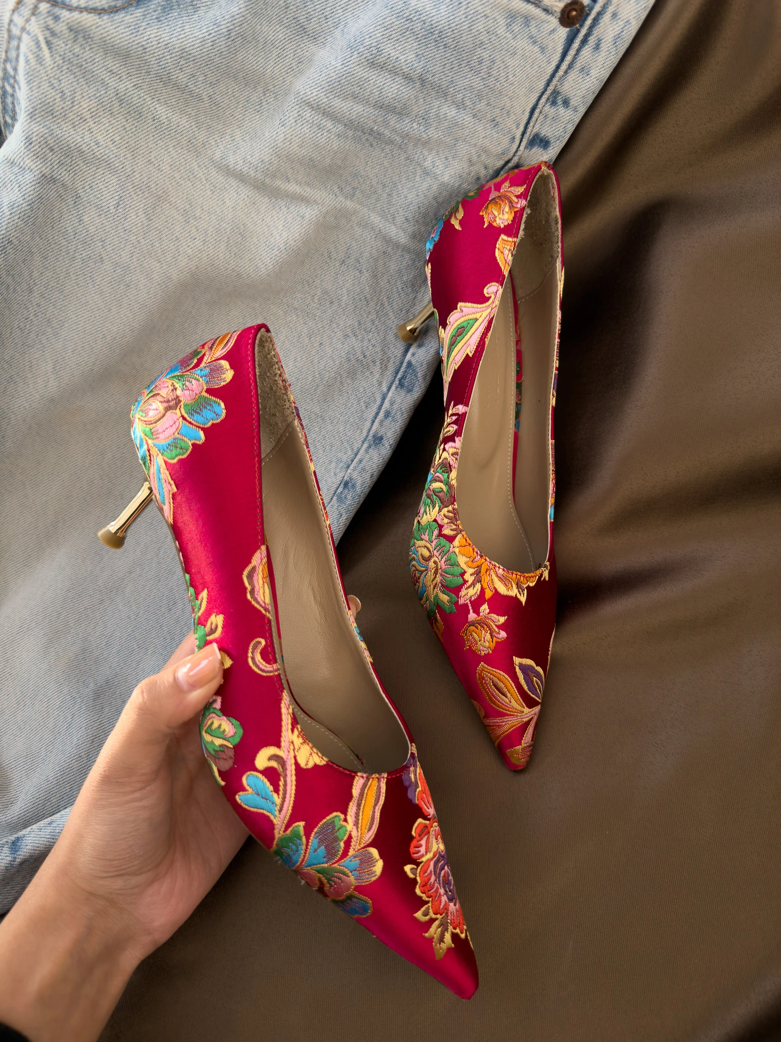 Valley Etnik Desen Arkası Kapalı Kısa Topuklu Ayakkabı