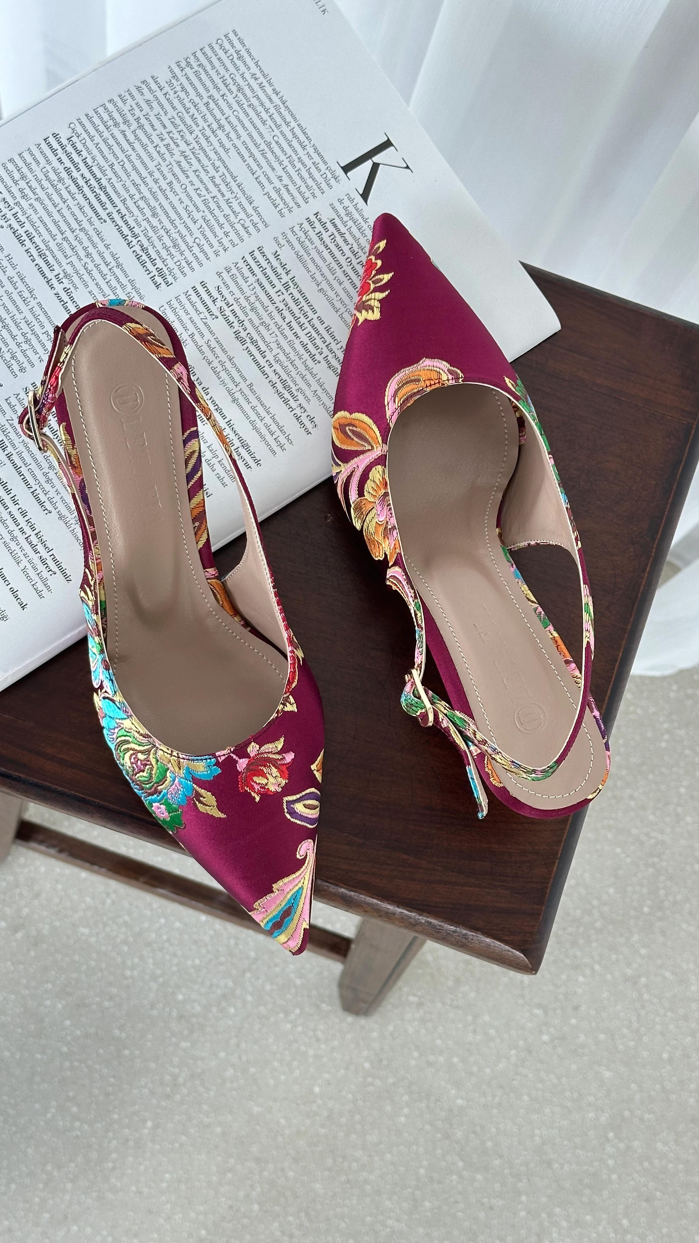 Valley Etnik Desen Kısa Topuklu Ayakkabı