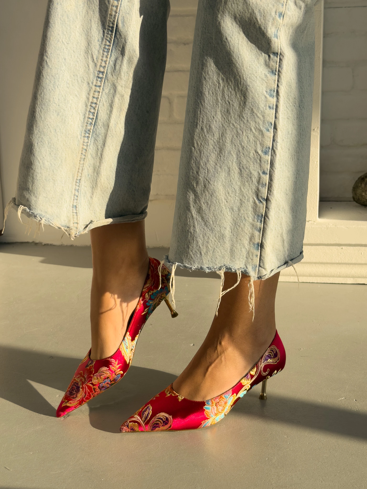 Valley Etnik Desen Arkası Kapalı Kısa Topuklu Ayakkabı