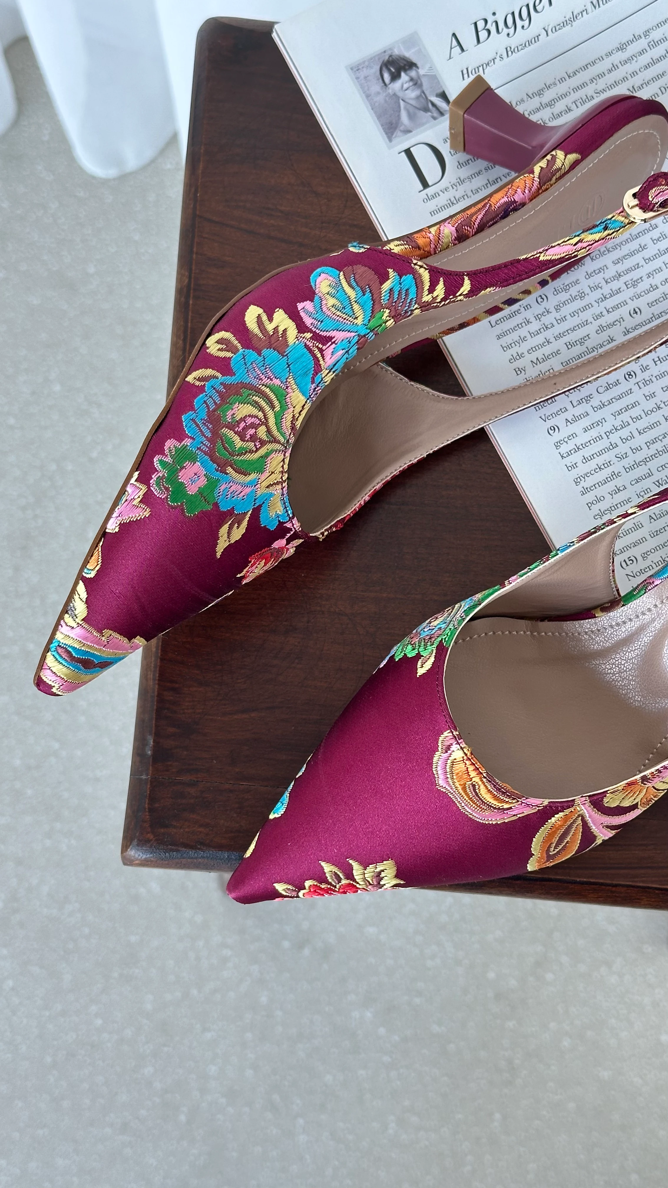 Valley Etnik Desen Kısa Topuklu Ayakkabı