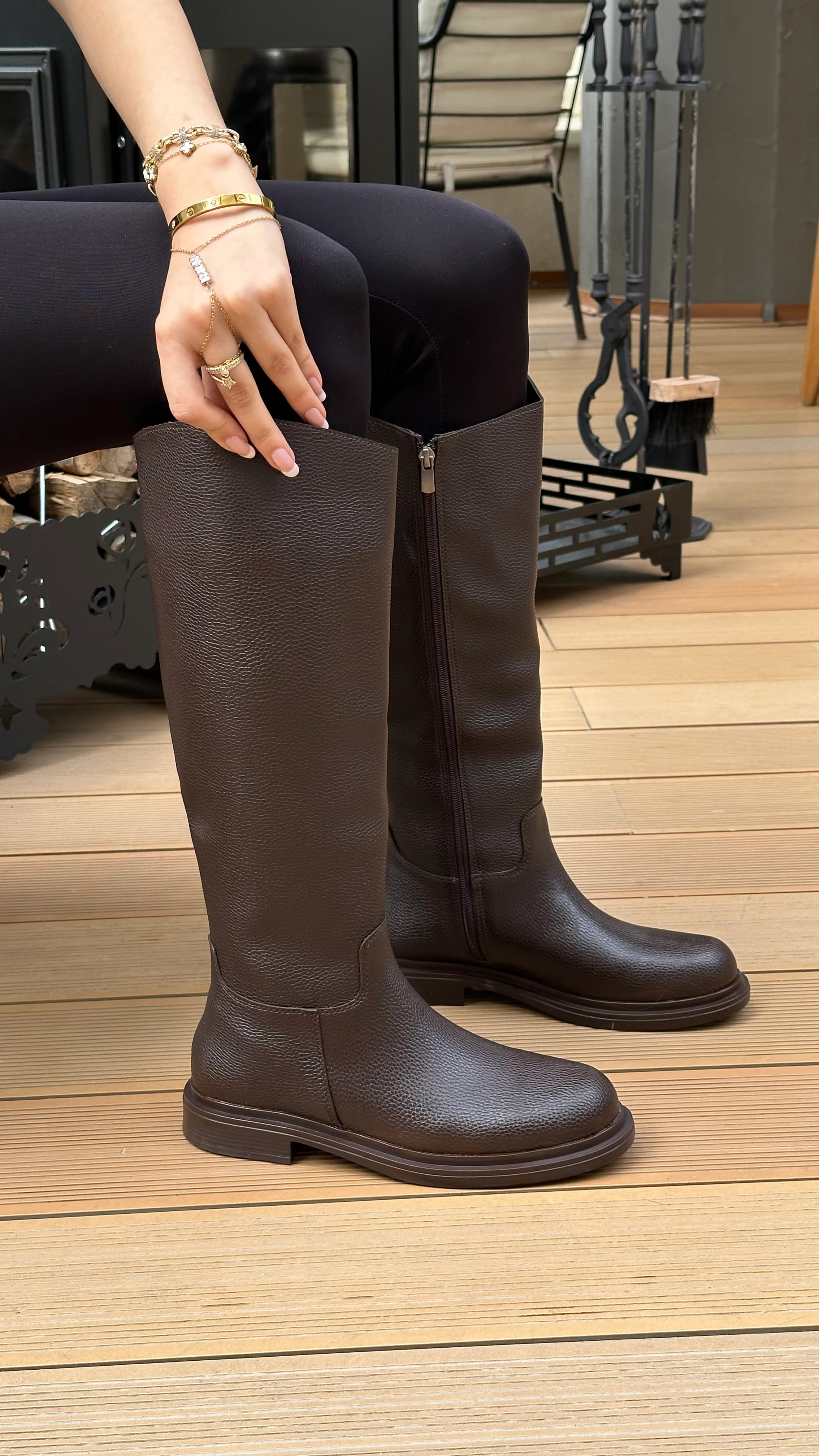 Clara Suni Deri Fermuarlı Çizme