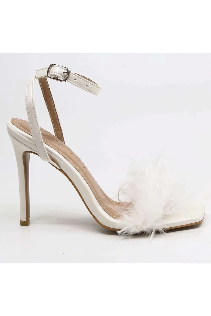 Diva Tüylü Stiletto Beyaz