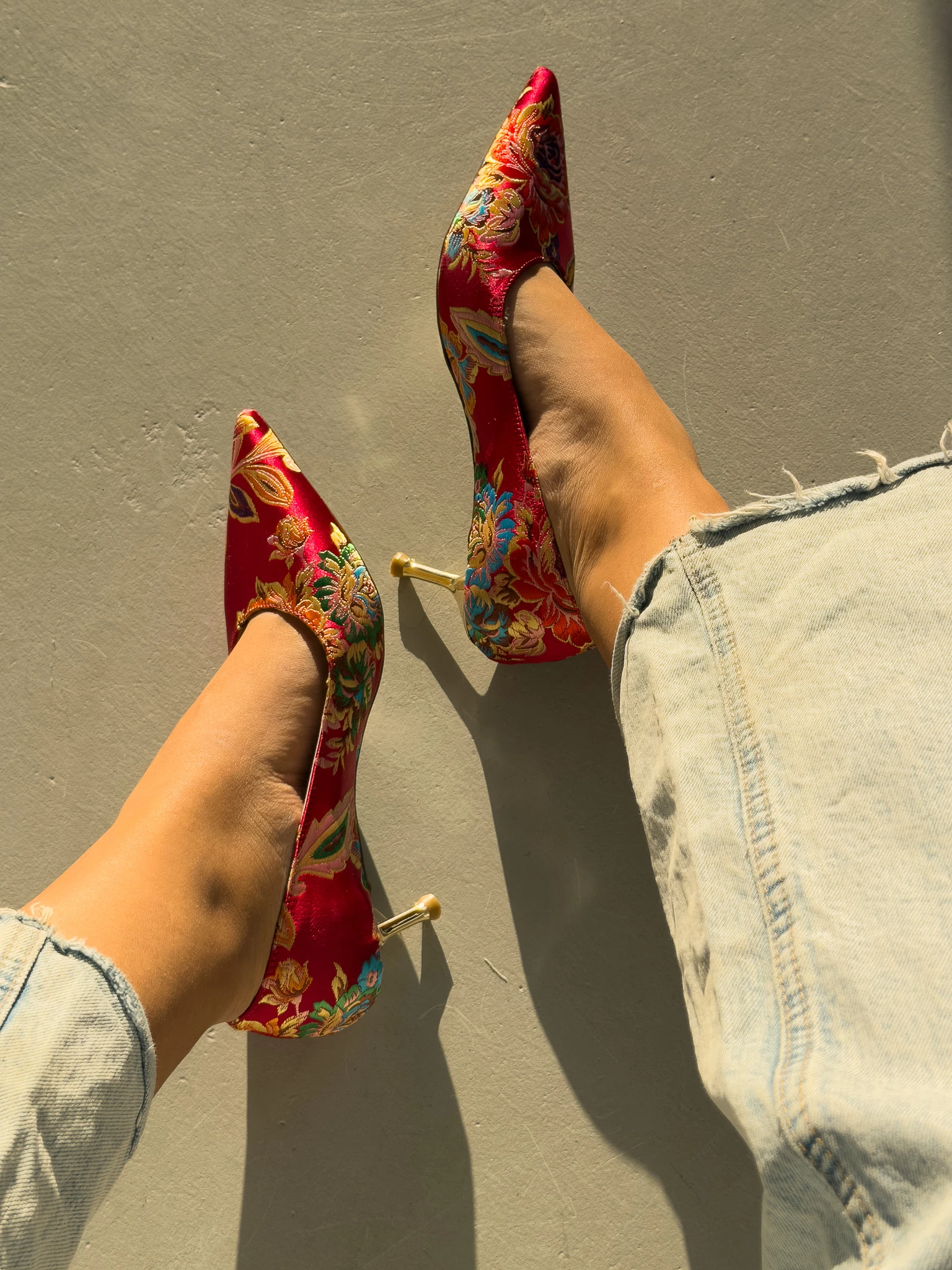 Valley Etnik Desen Arkası Kapalı Kısa Topuklu Ayakkabı