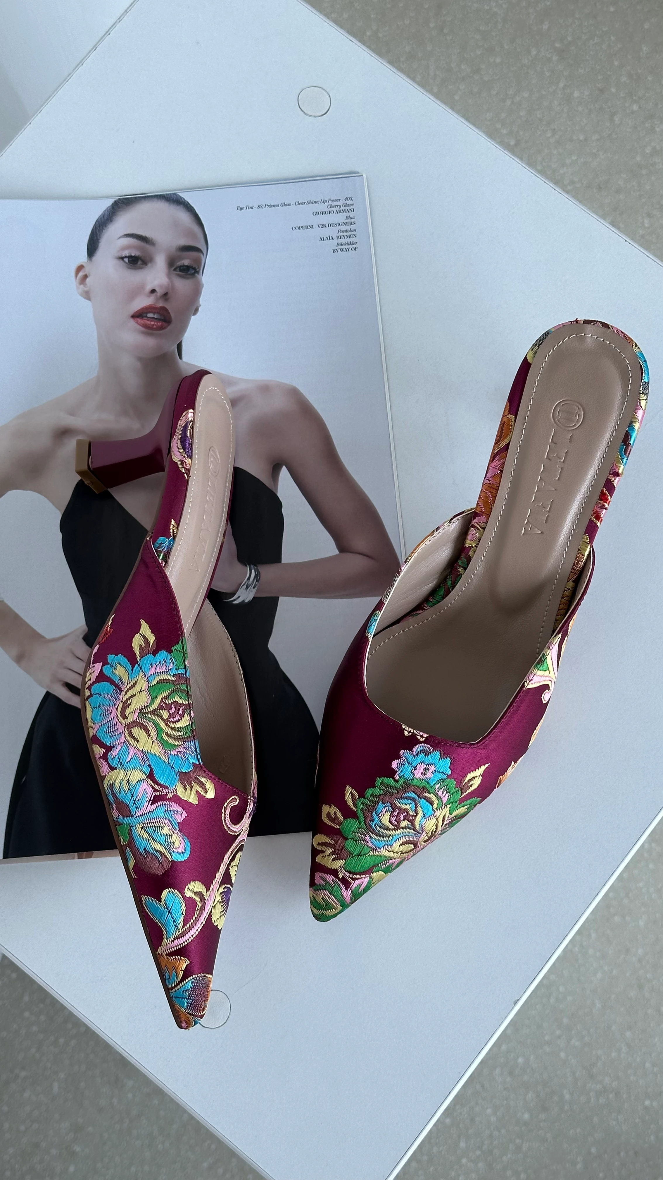 Valley Etnik Desen Terlik