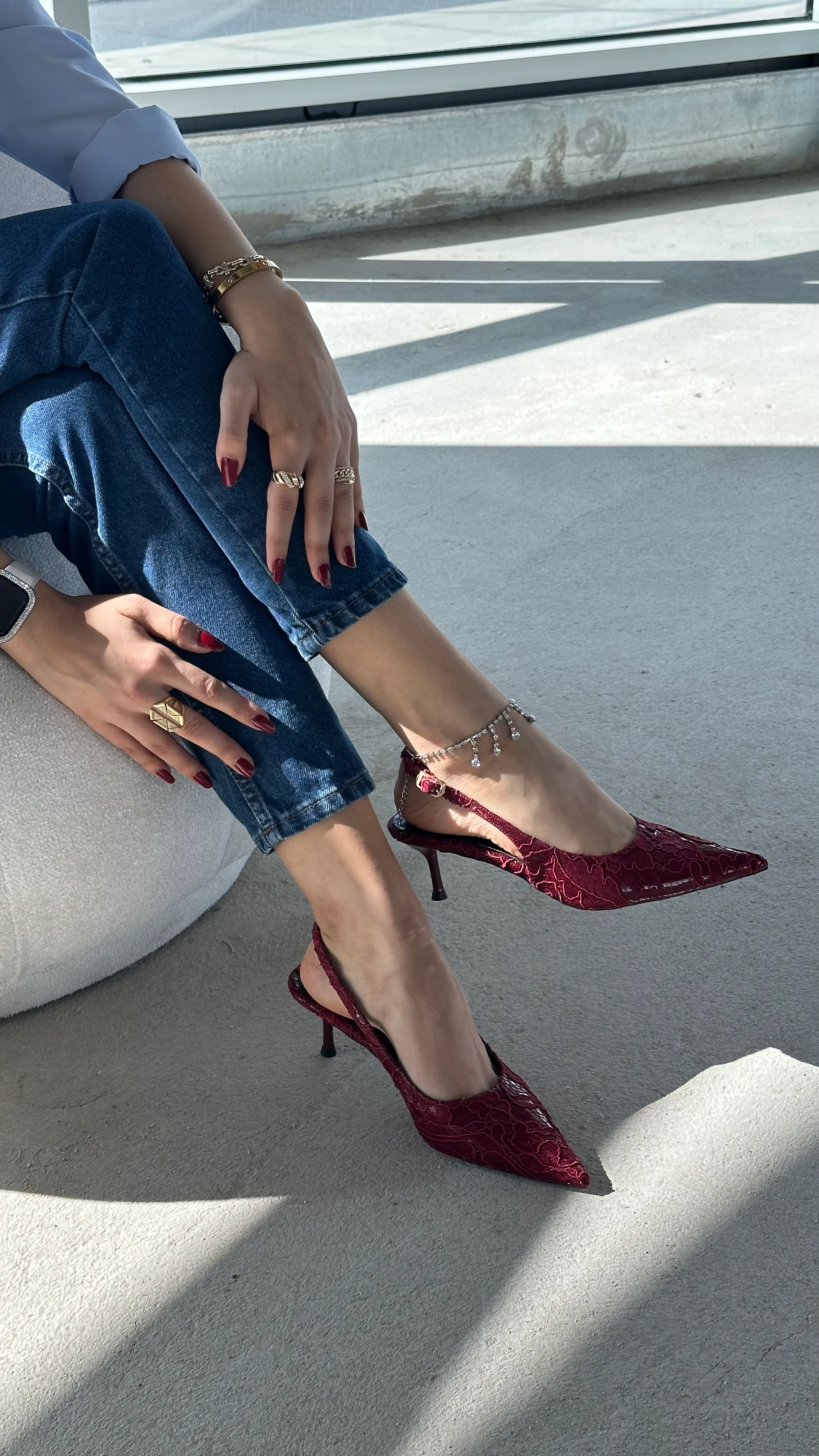 Dalida Rugan Dantel Detaylı Kısa Topıklu Ayakkabı