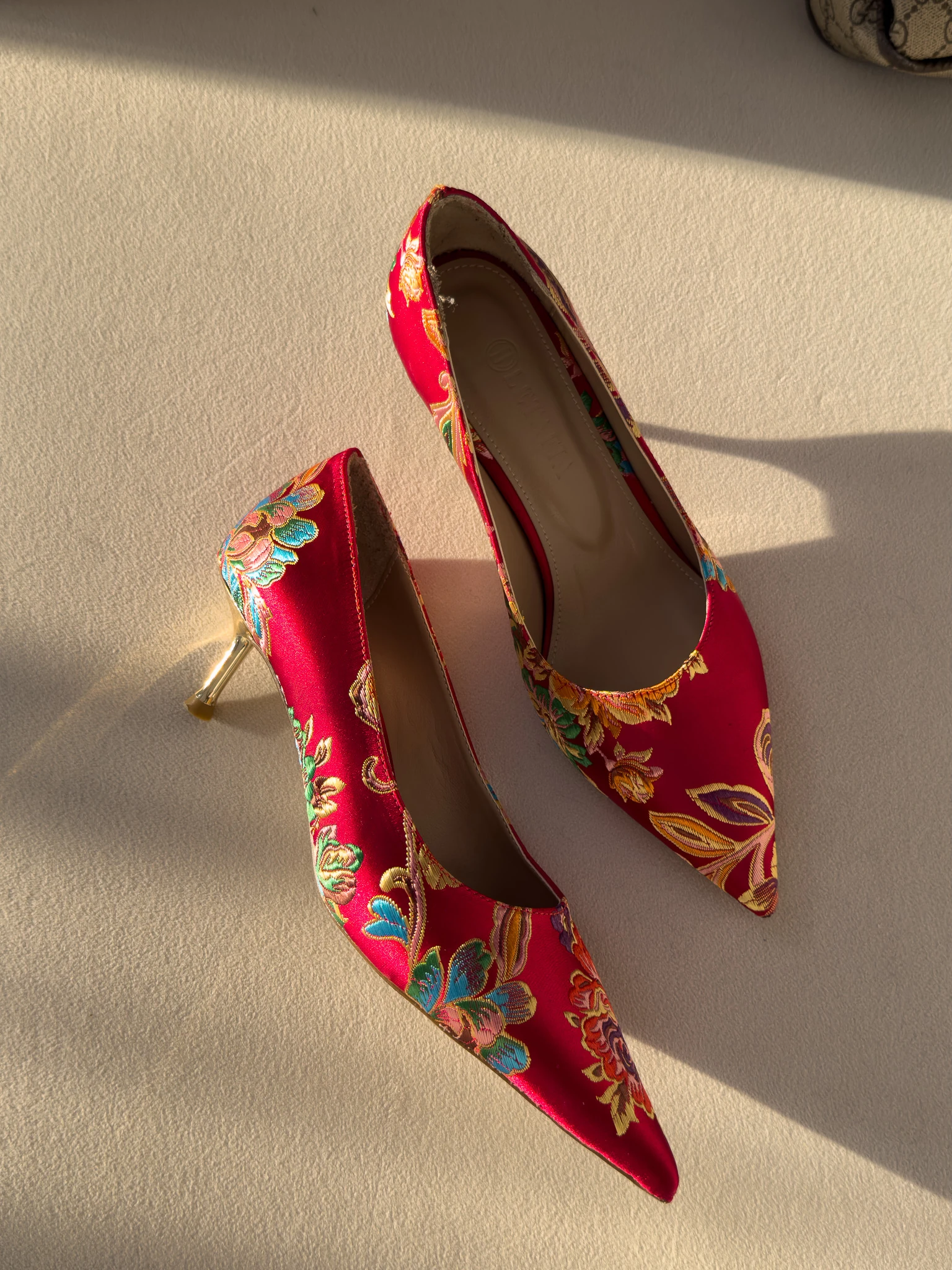 Valley Etnik Desen Arkası Kapalı Kısa Topuklu Ayakkabı - Bordo