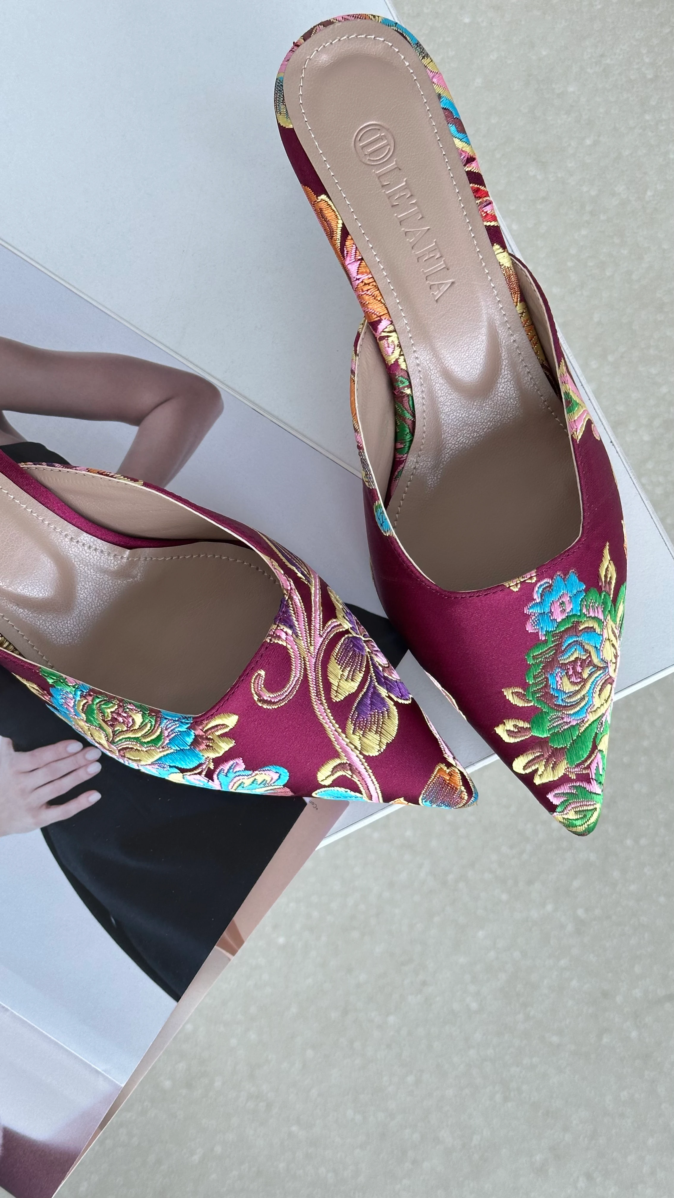 Valley Etnik Desen Terlik