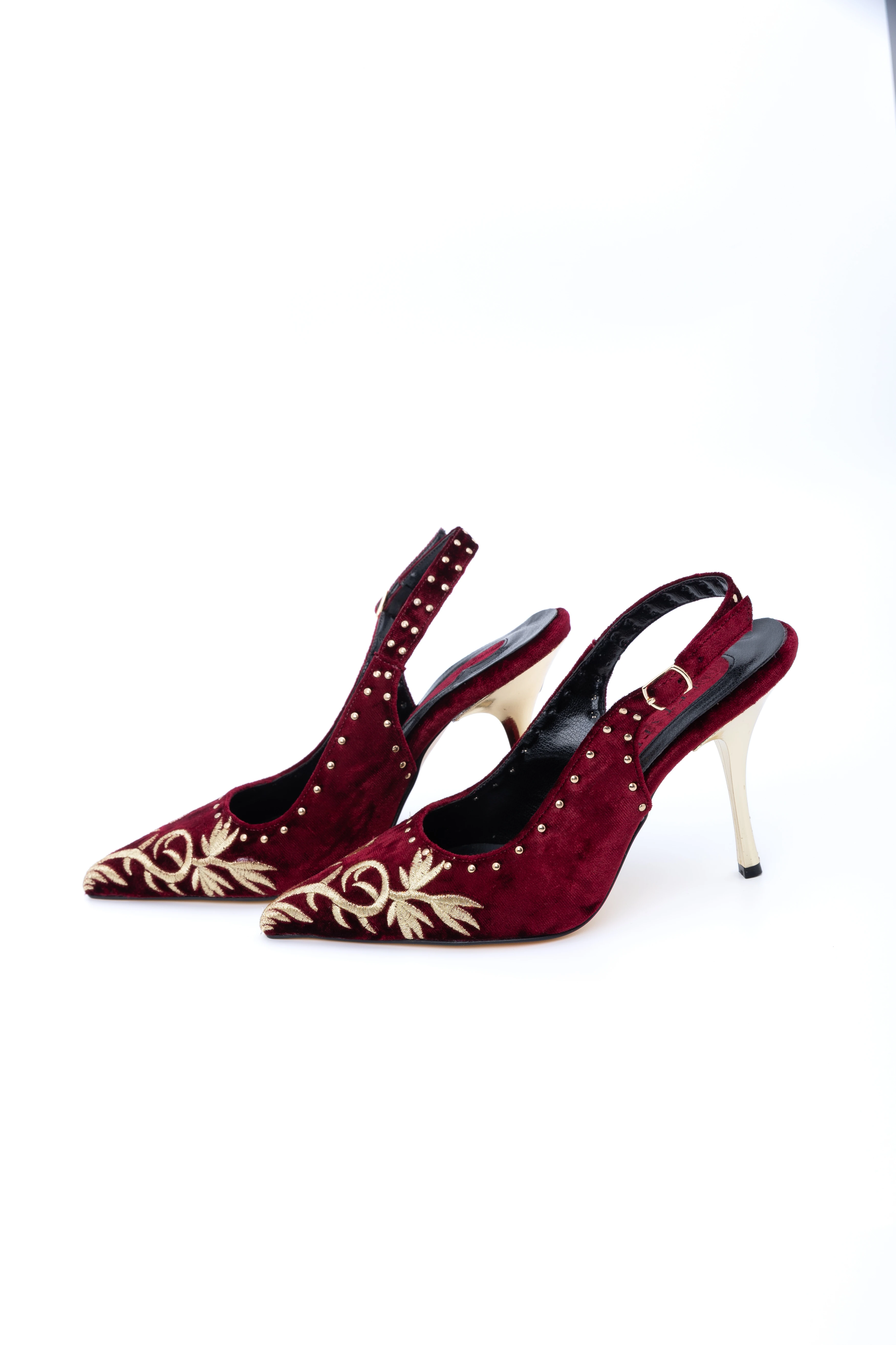 Firuze Nakış Detaylı Topuklu Ayakkabı