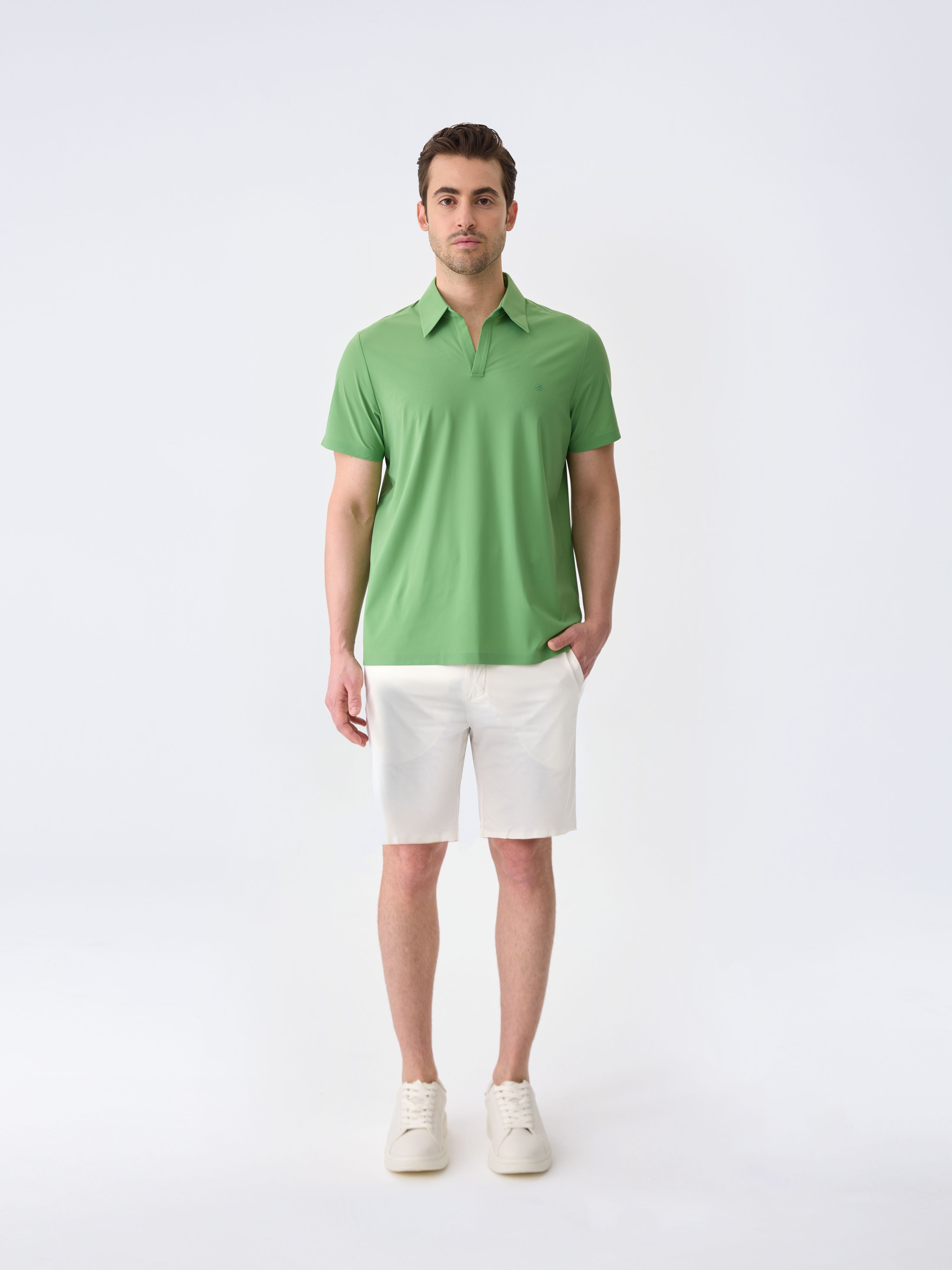 AIRY POLO - Lichen green