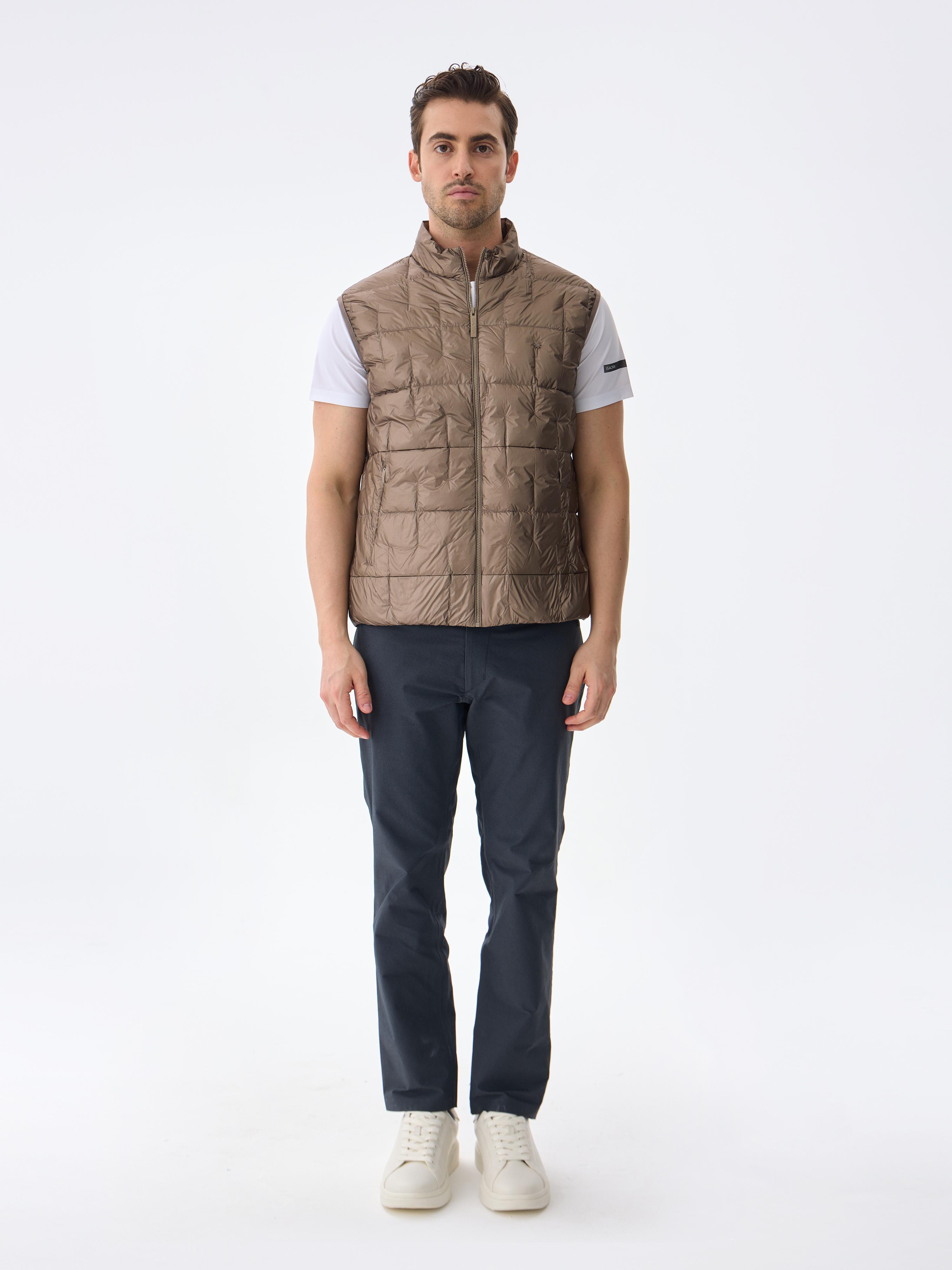 ULTRA LIGHT DOWN VEST