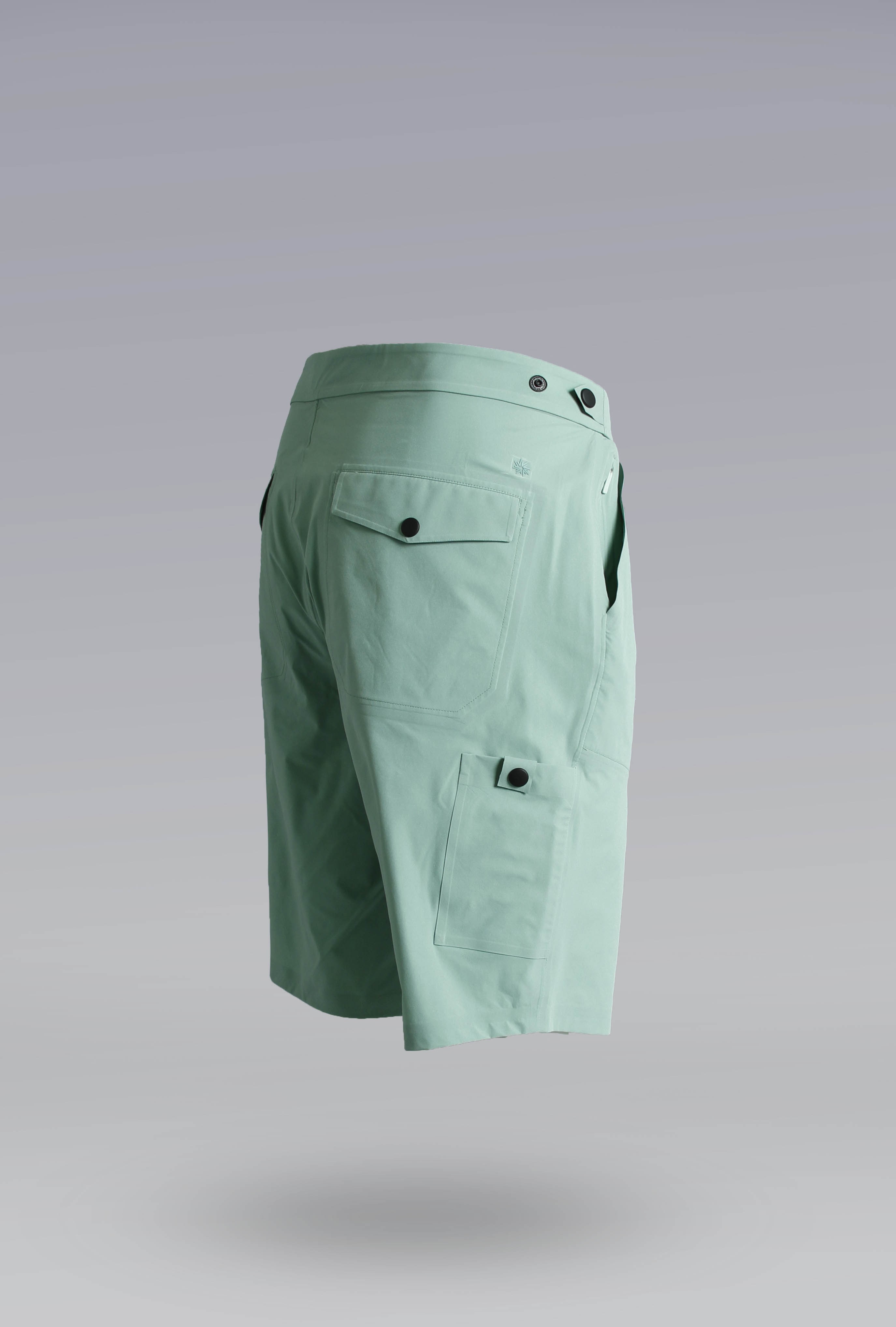 FLY SHORT BERMUDA - SPRING GREEN