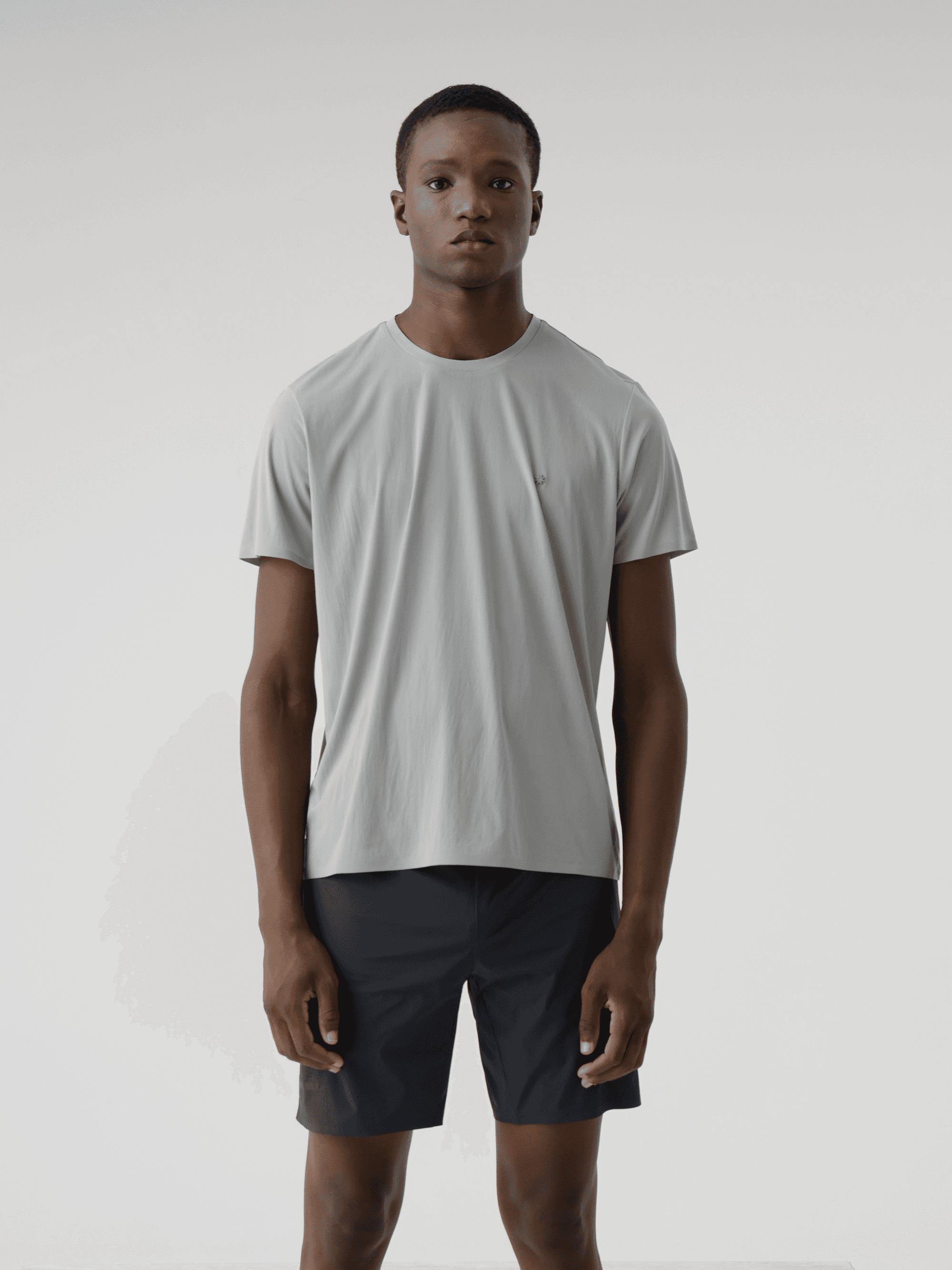 EXTRA LIGHT TECH TEE