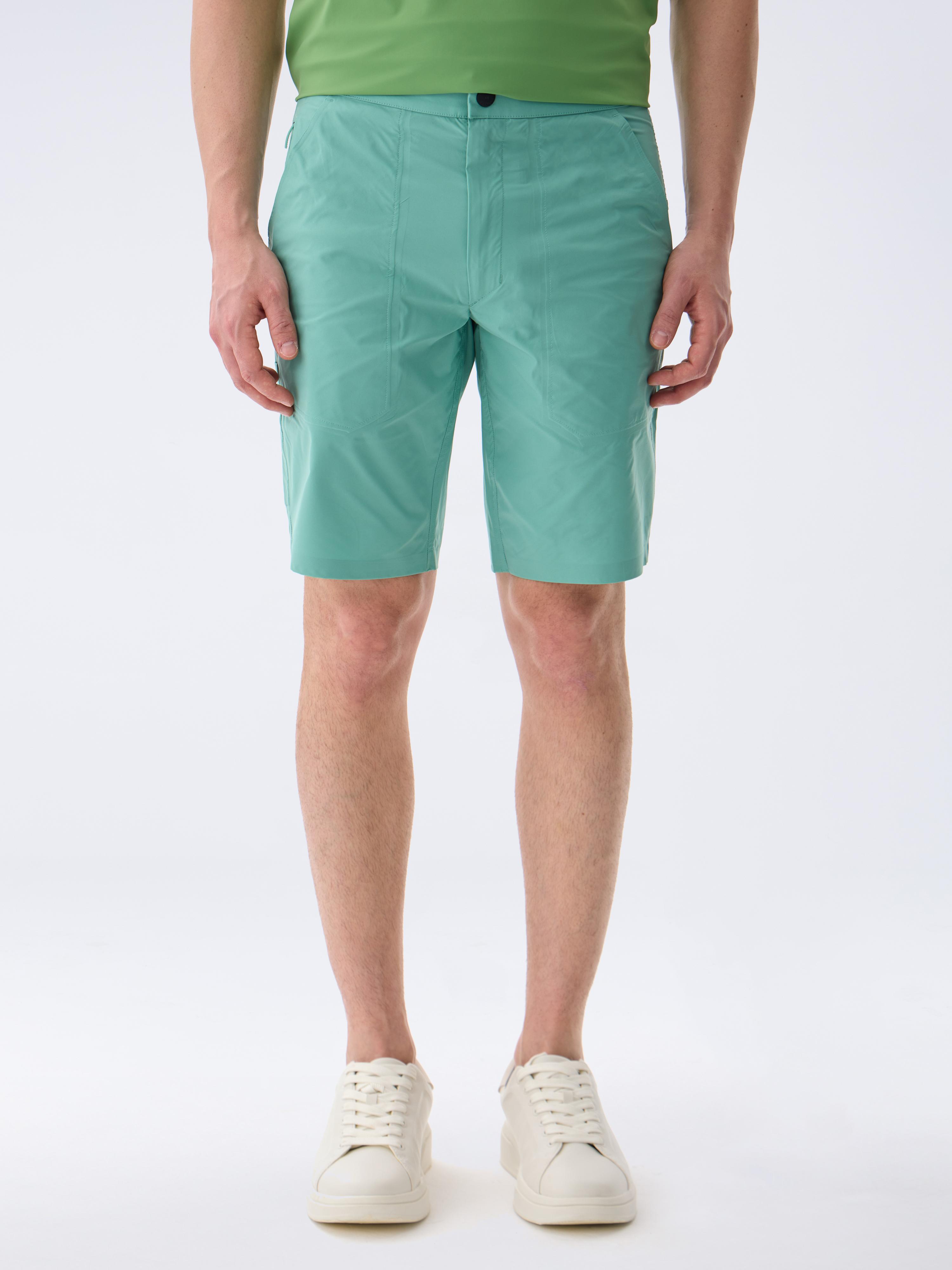 FLY SHORT - SPRING GREEN