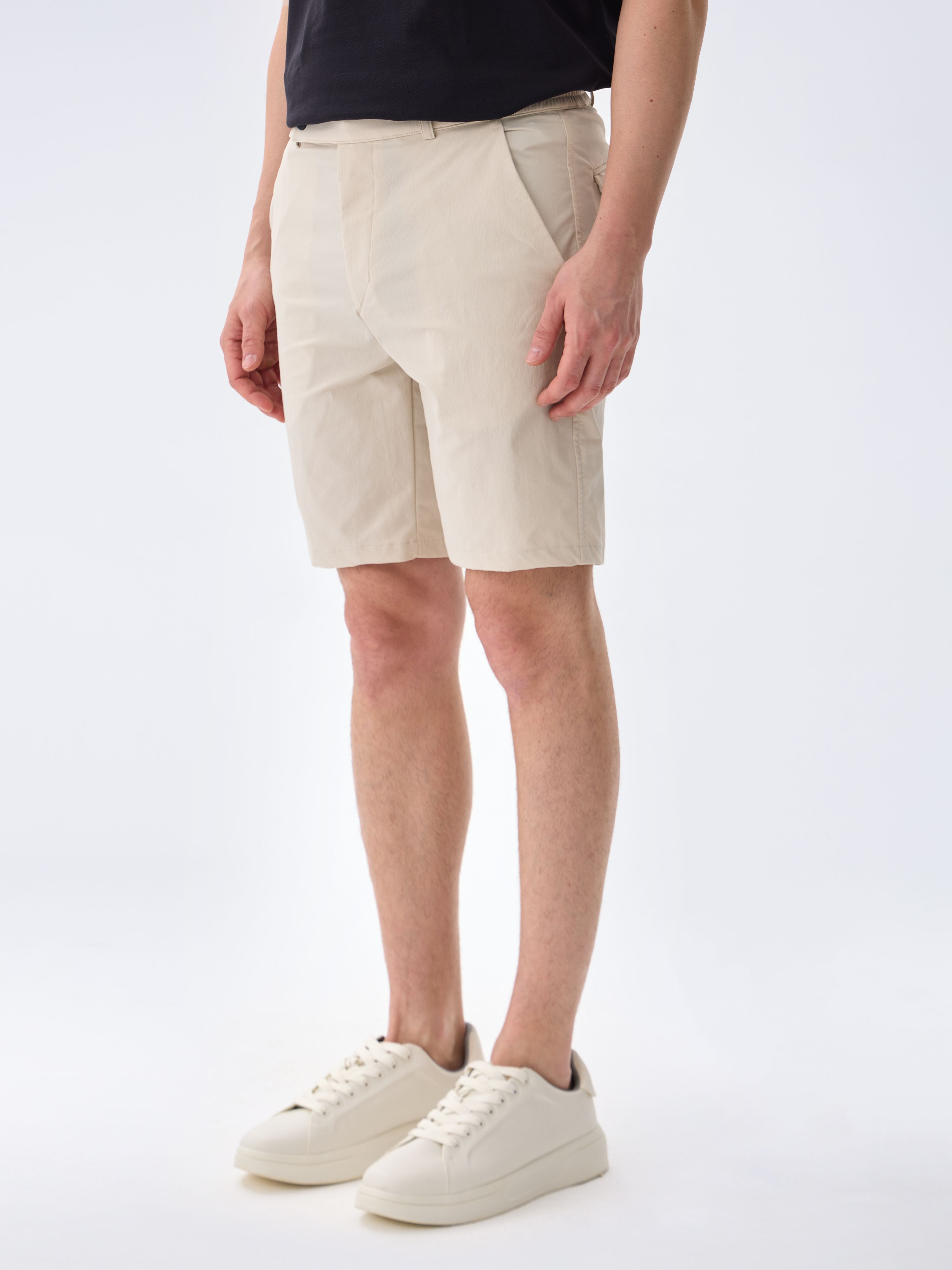 URBAN ESCAPE SHORT - MOON ROCK