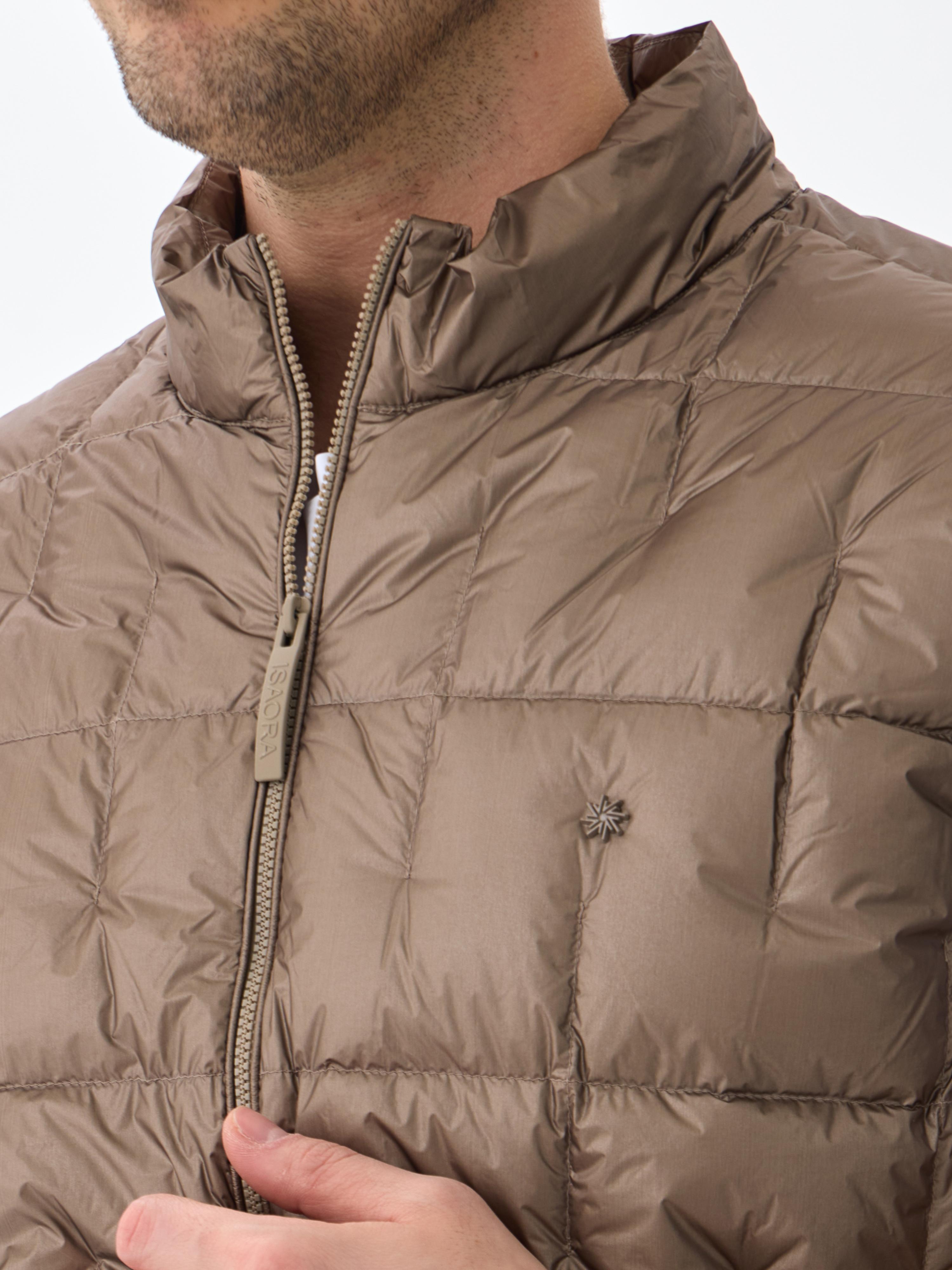 ULTRA LIGHT DOWN VEST