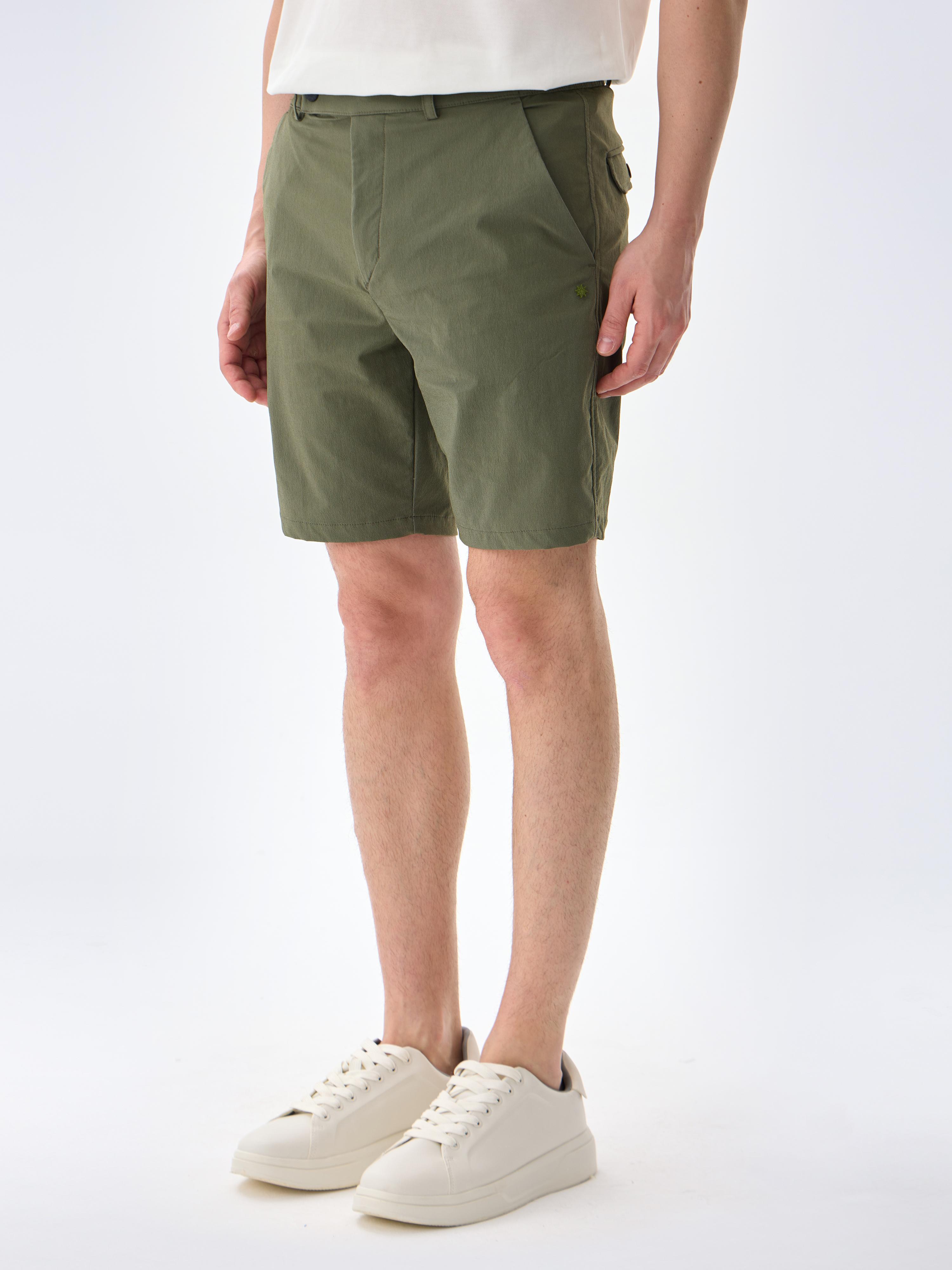 URBAN ESCAPE SHORT - OLIVE NIGHT