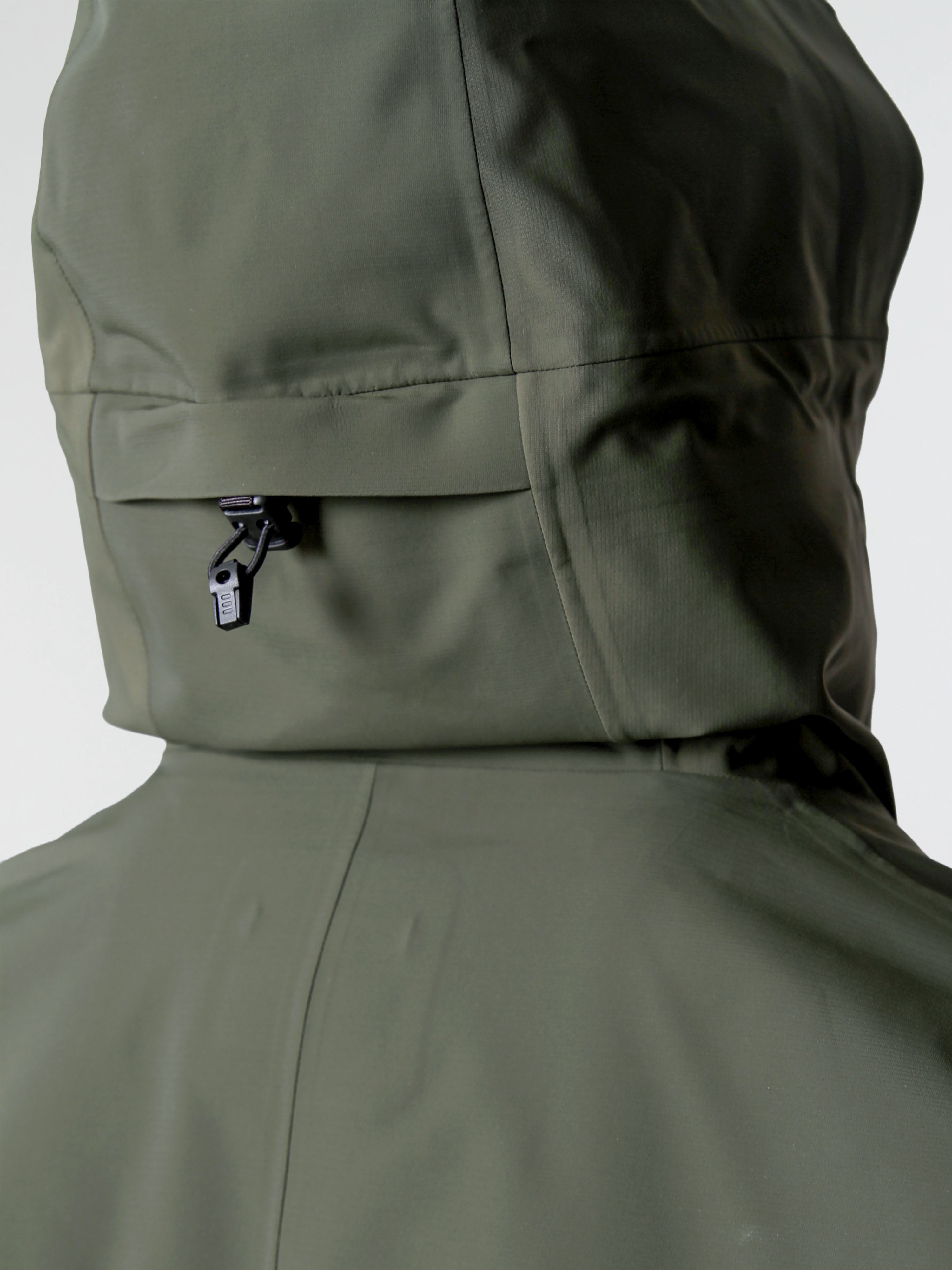 ASYM SHELL JACKET - OLIVE NIGHT