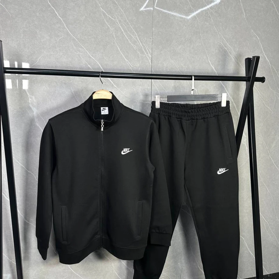 Nike Eşofman Takımı