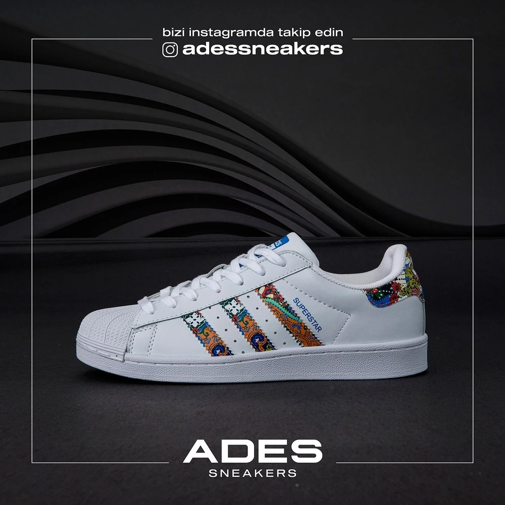 Adidas Superstar “Flowers”