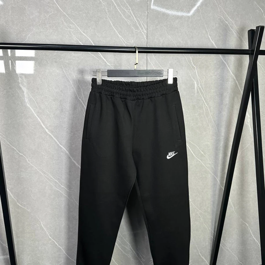 Nike Eşofman Takımı