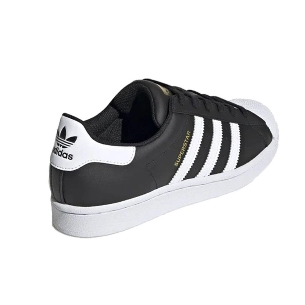 Adidas Süperstar “Core Black”