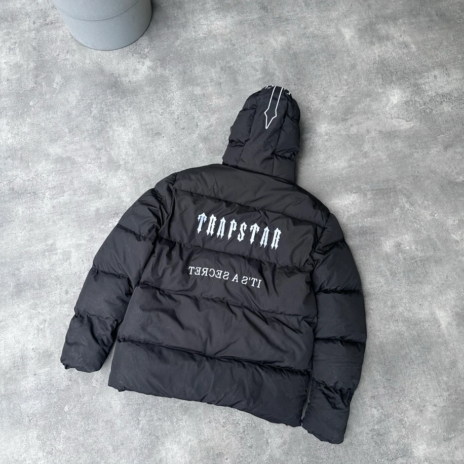 Kapüşonlu Trp Mont