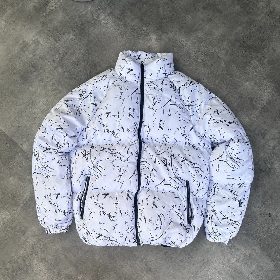 Oversize Beyaz Siyah Baskı Şişme Mont