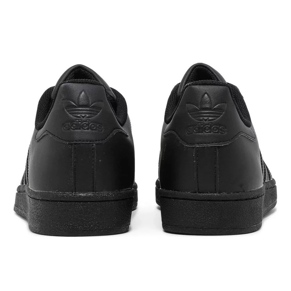 Adidas Superstar “All Black”