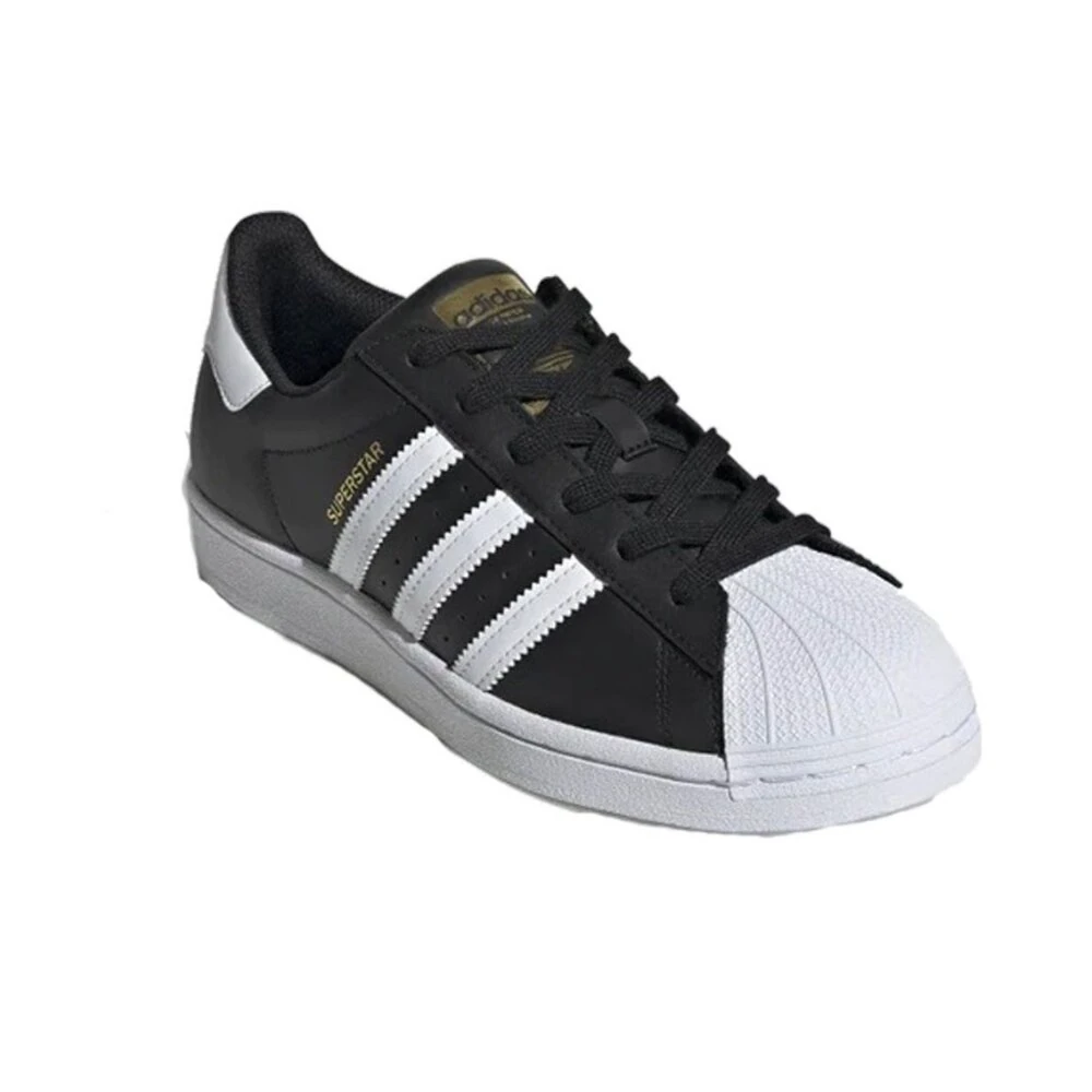 Adidas Süperstar “Core Black”