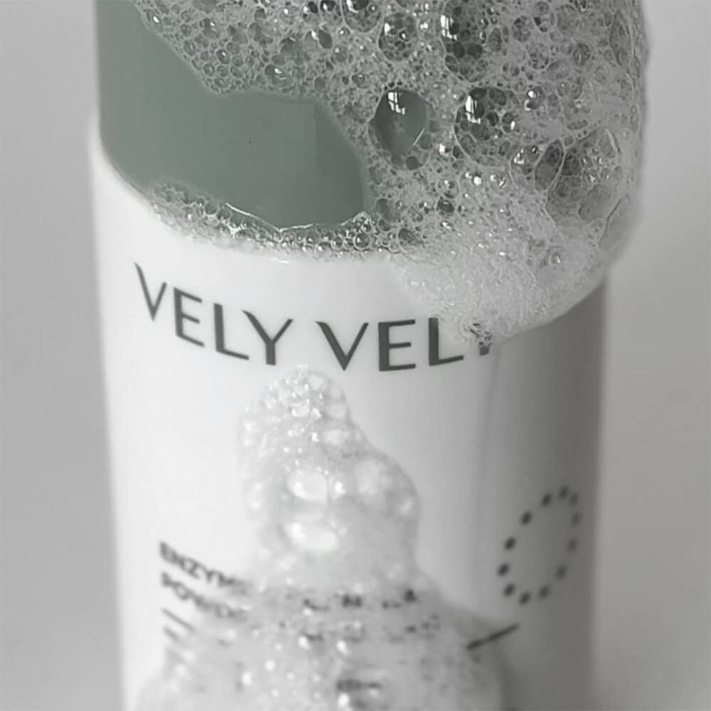 Vely Vely Enzyme Greentea Powder Cleanser 60 g Yağlı ciltler için yeşil çaylı enzim tozu