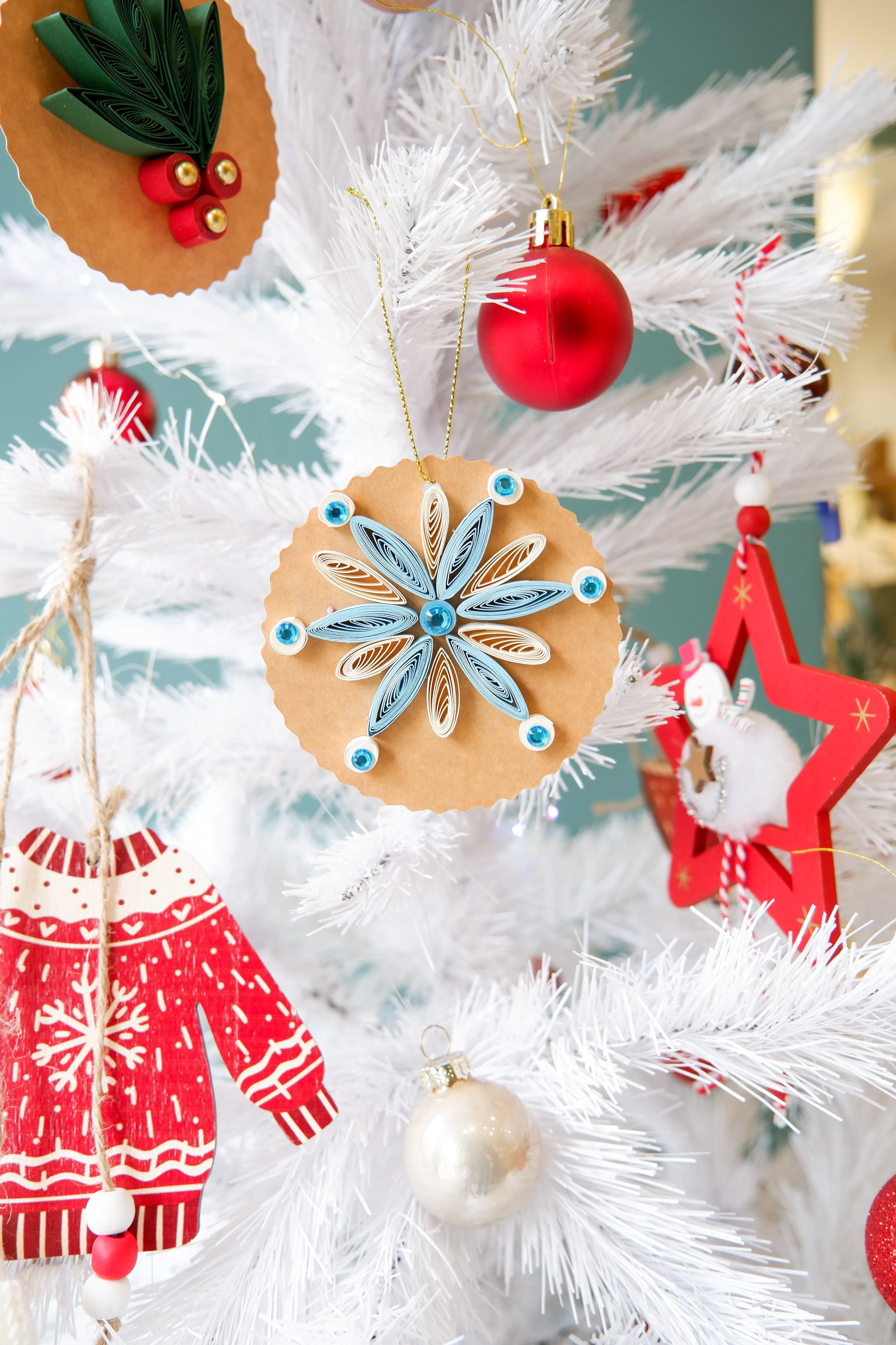 Esra Akyüz ile Yeni Yıl Temalı"Quilling Kağıt Sanatı" Atölyesi -12 Aralık Cuma-Saat:19:00-21:00