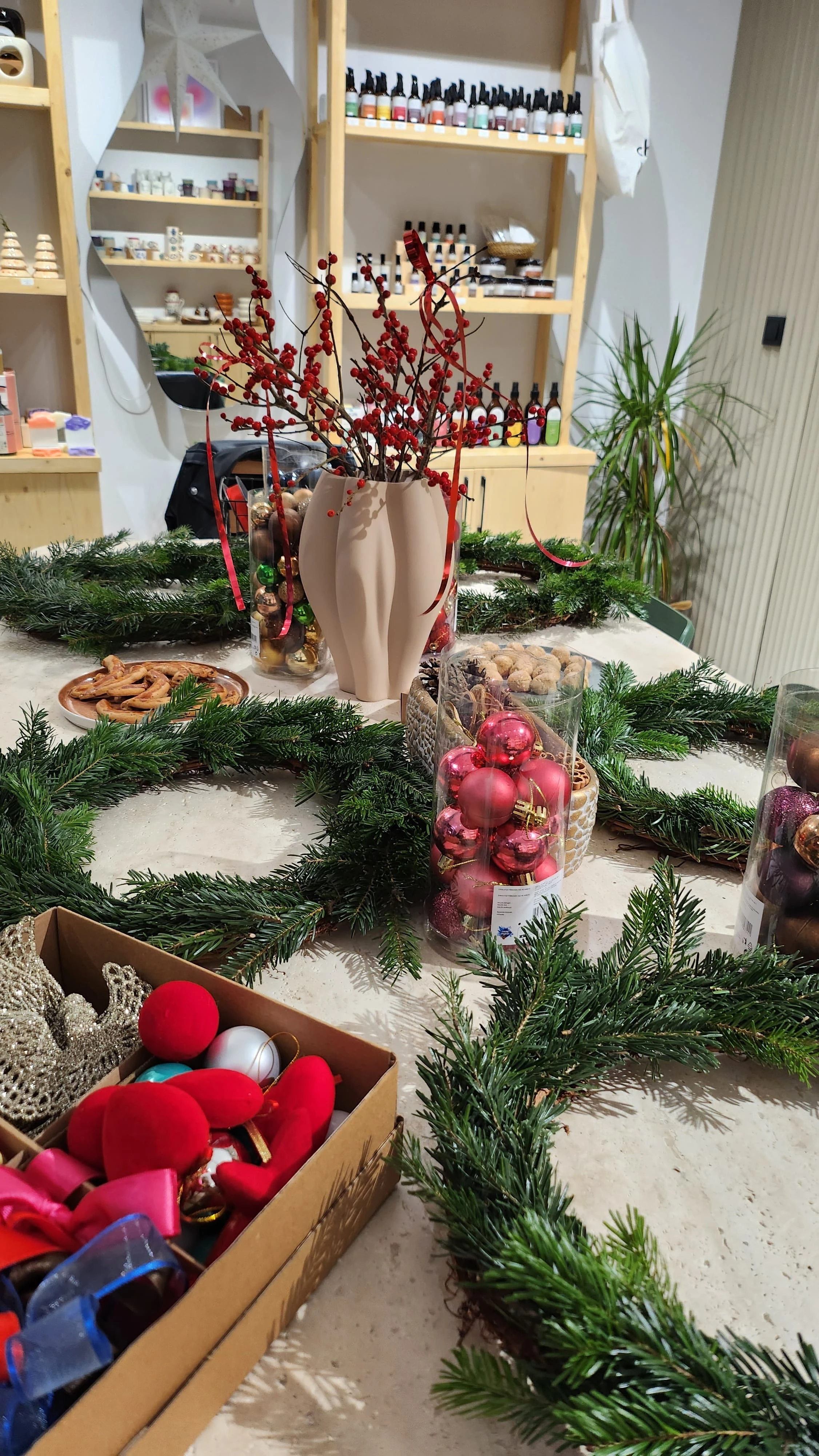 Itır Atölye ile Yeni Yıl Temalı "Kapı Çelengi Tasarım" Atölyesi - 11 Aralık Perşembe-Saat: 19:00-21:00