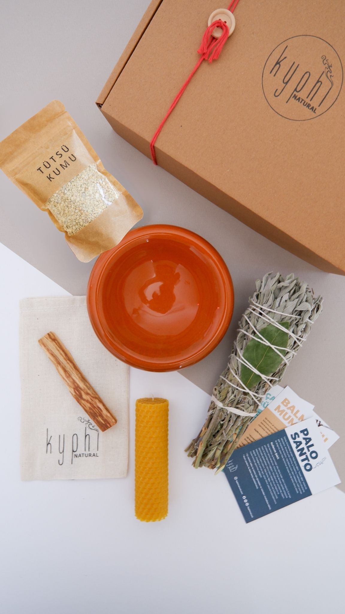 Kamila Tütsülük ve Enerji Başlangıç Seti : Palo Santo Ağaç Tütsü, Tütsü Demeti, Balmumu Mum, Tütsü Kumu