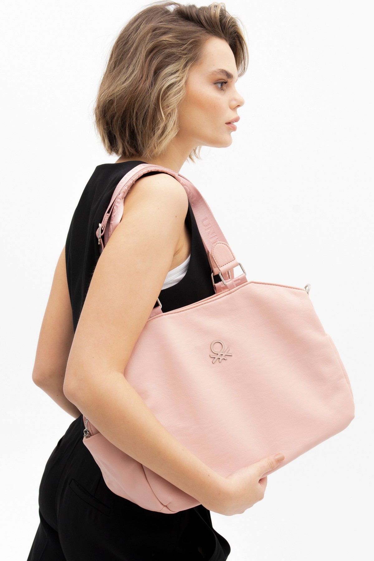Benetton - Pembe