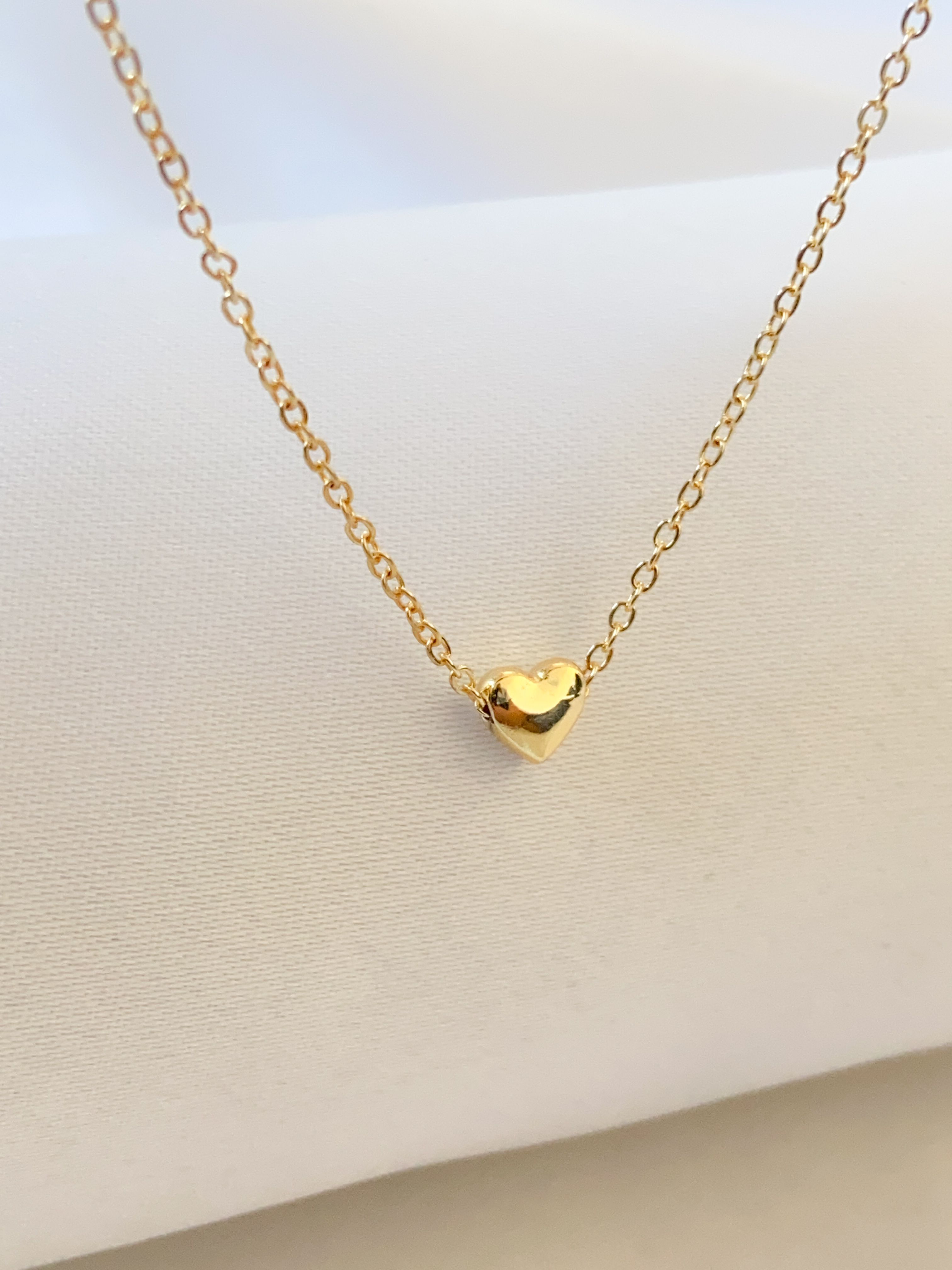  Minimal Heart Necklace