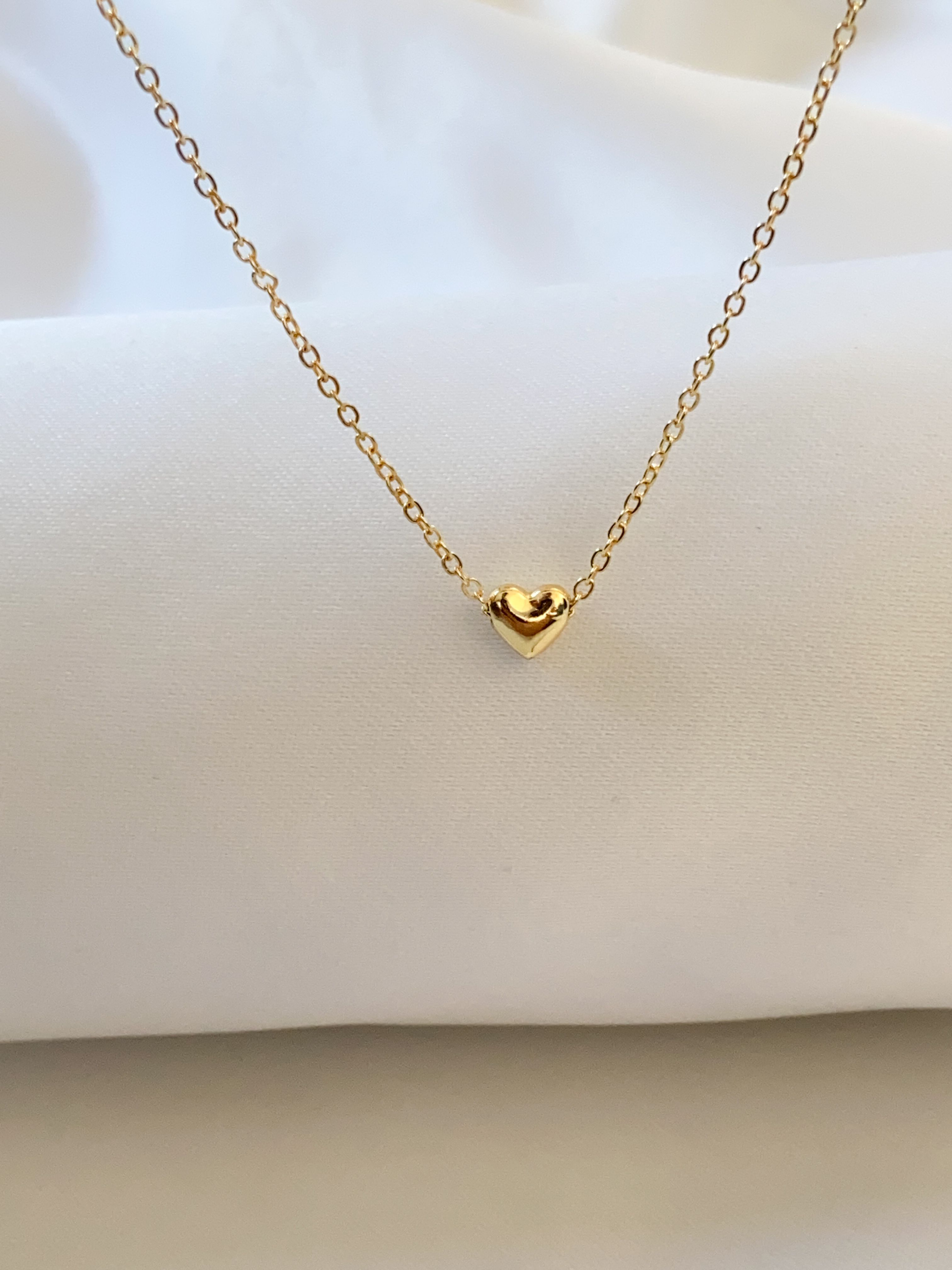  Minimal Heart Necklace