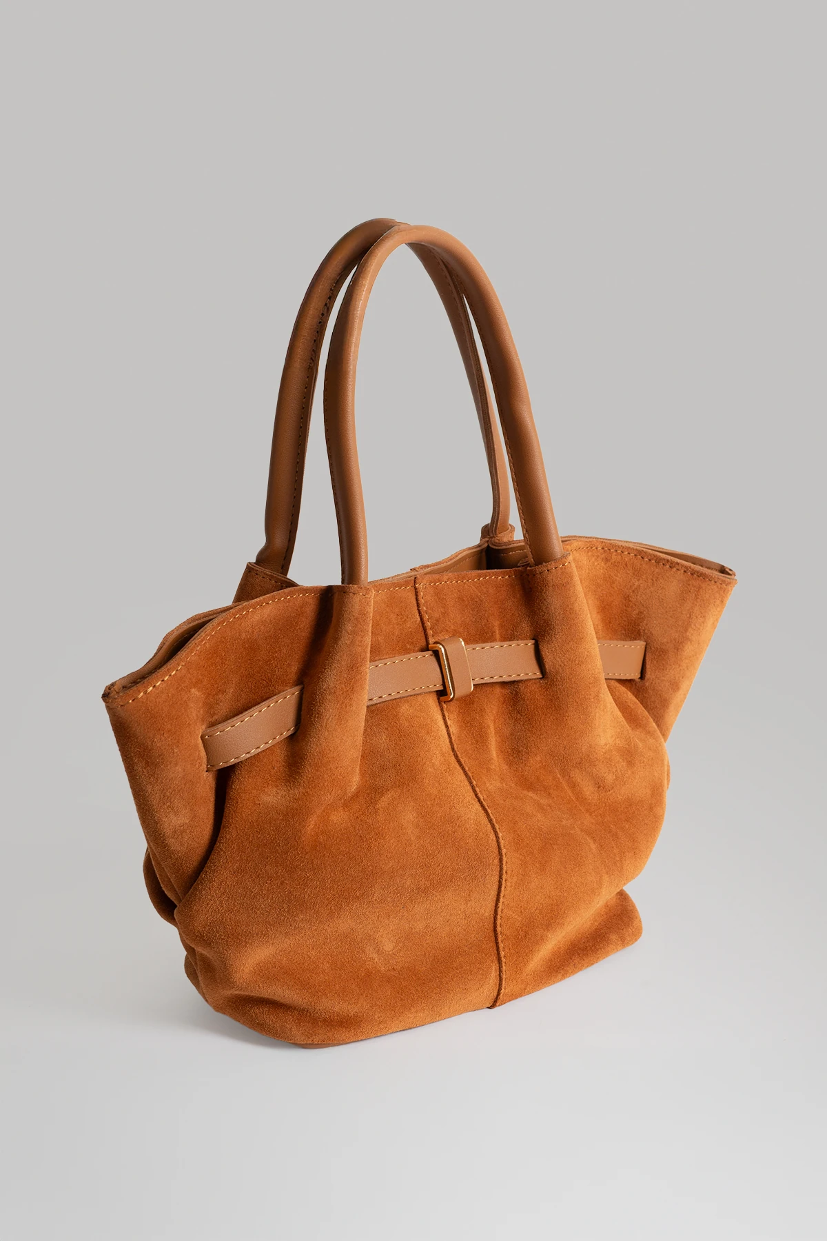 Kemer Detaylı Süet Çanta