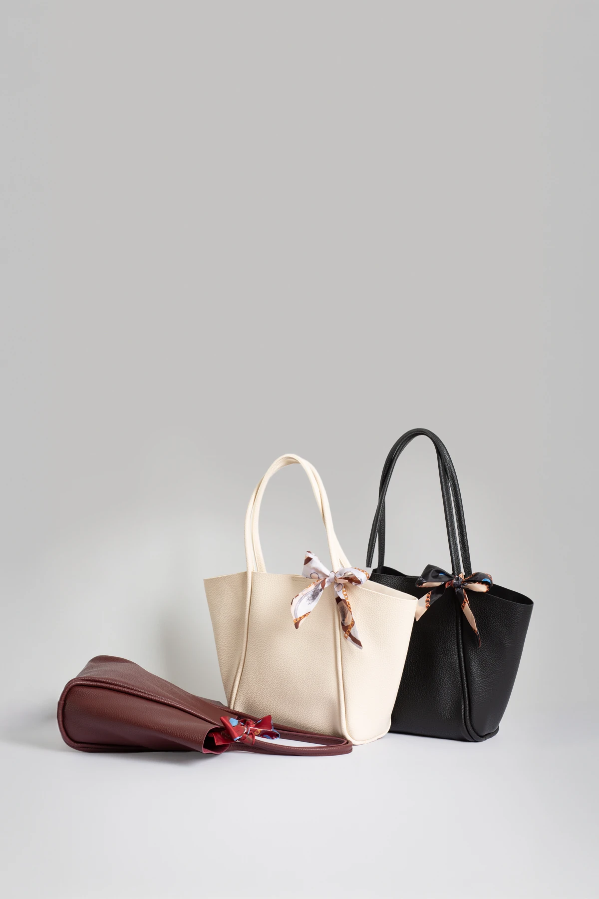 Fularlı Büyük Kol Çantası