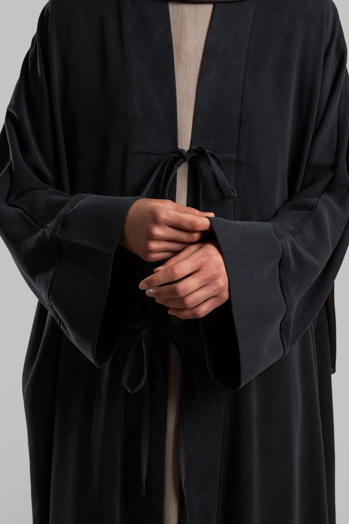 Fiyonklu Kupra Abaya