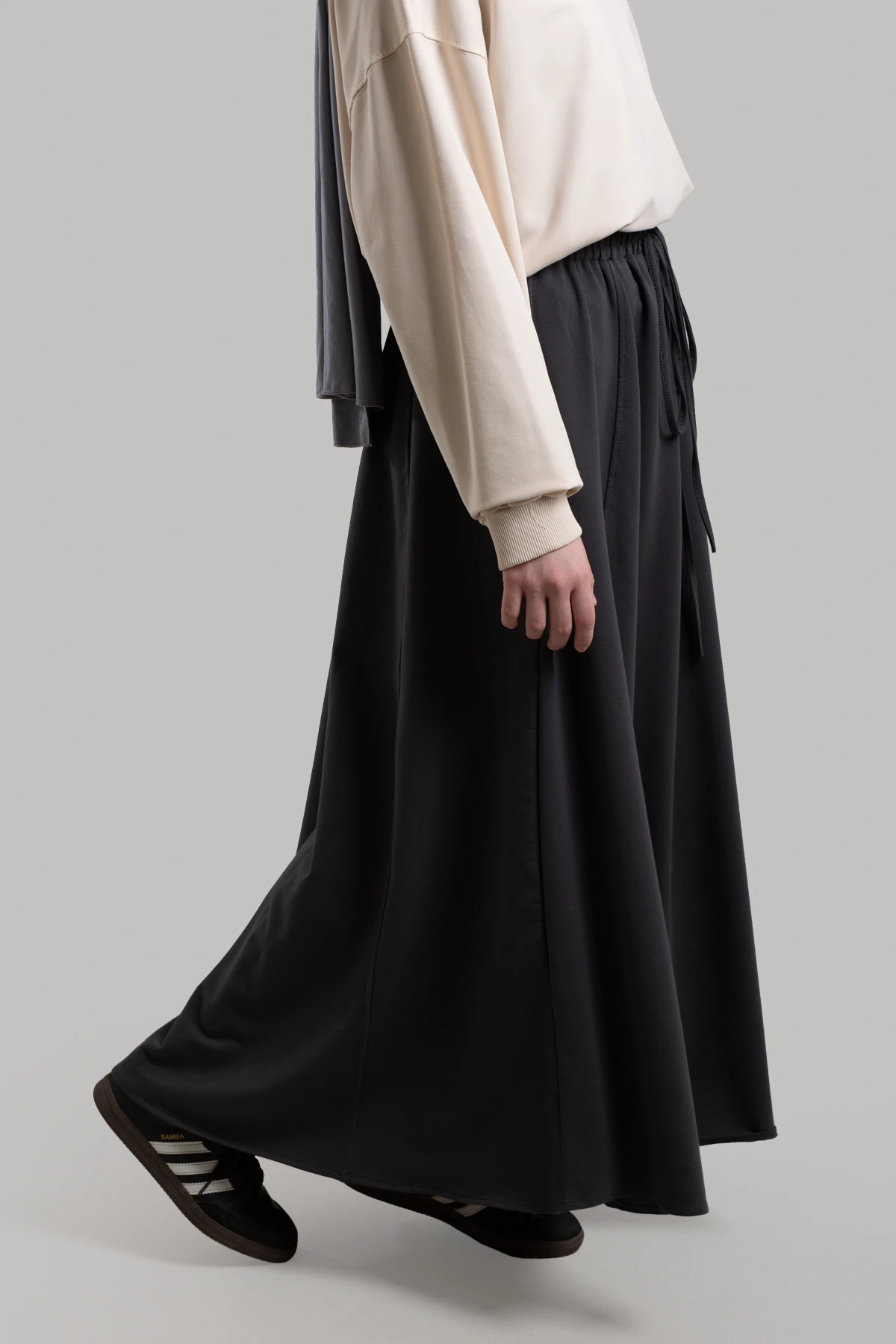 Form Dikişli Spor Etek