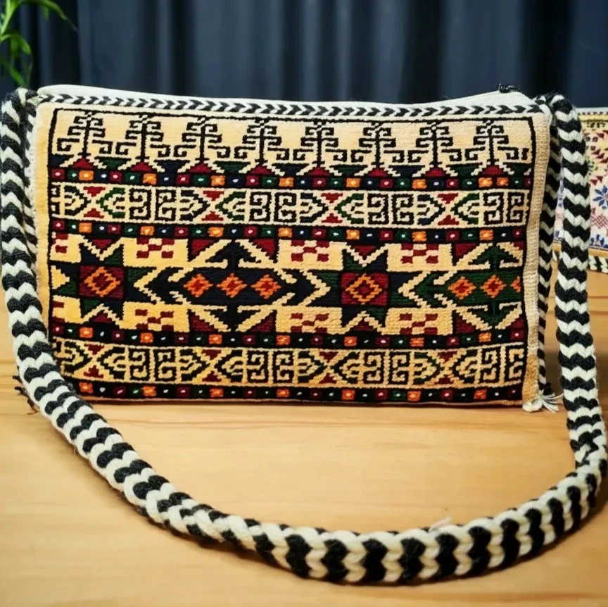 El Dokuma Türkmen İpek Omuz Çanta | Çift Yüz Gözenek & Çeşmi-Gül Motif | 32x20 cm