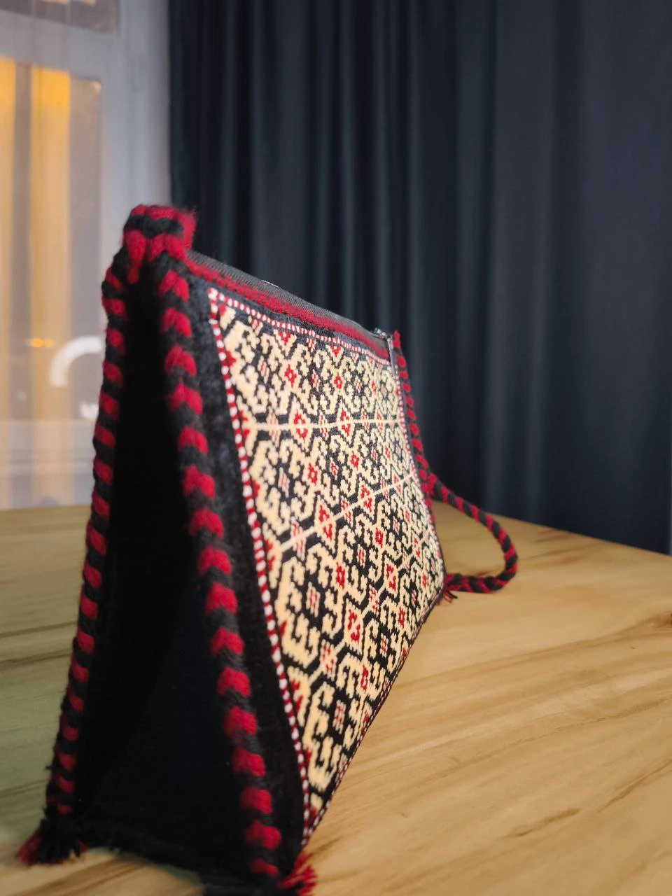 İpek El Dokuma Türkmen Çantası – Göli/Gülli Motifli