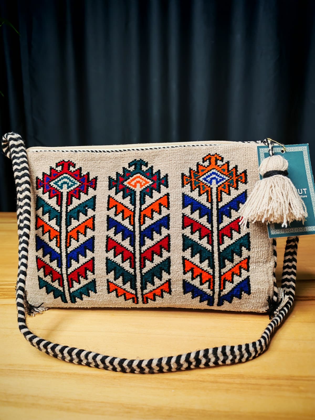 Krem El Dokuma Türkmen Ok Motifli Yün Omuz Çantası