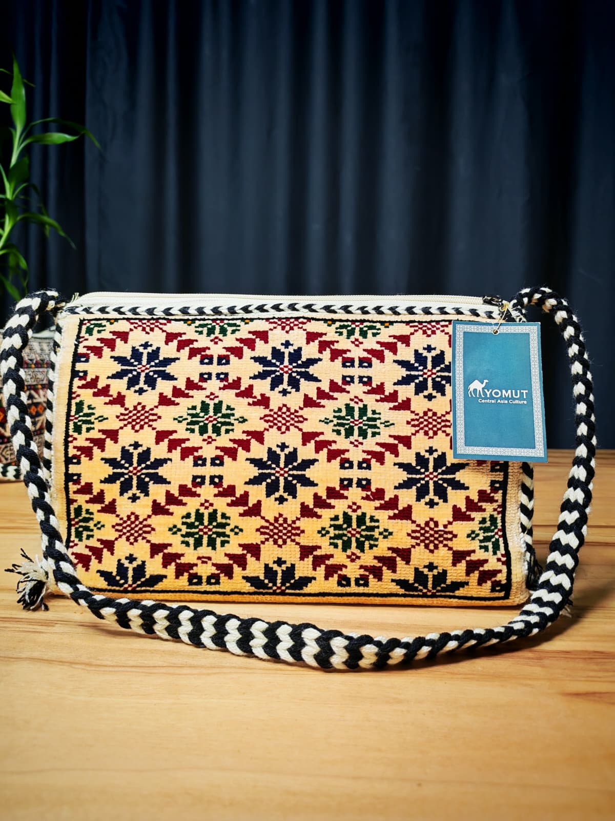 El Dokuma Türkmen İpek Çanta – Çift Yüz Yıldız Gülü Motifli 31×20 cm