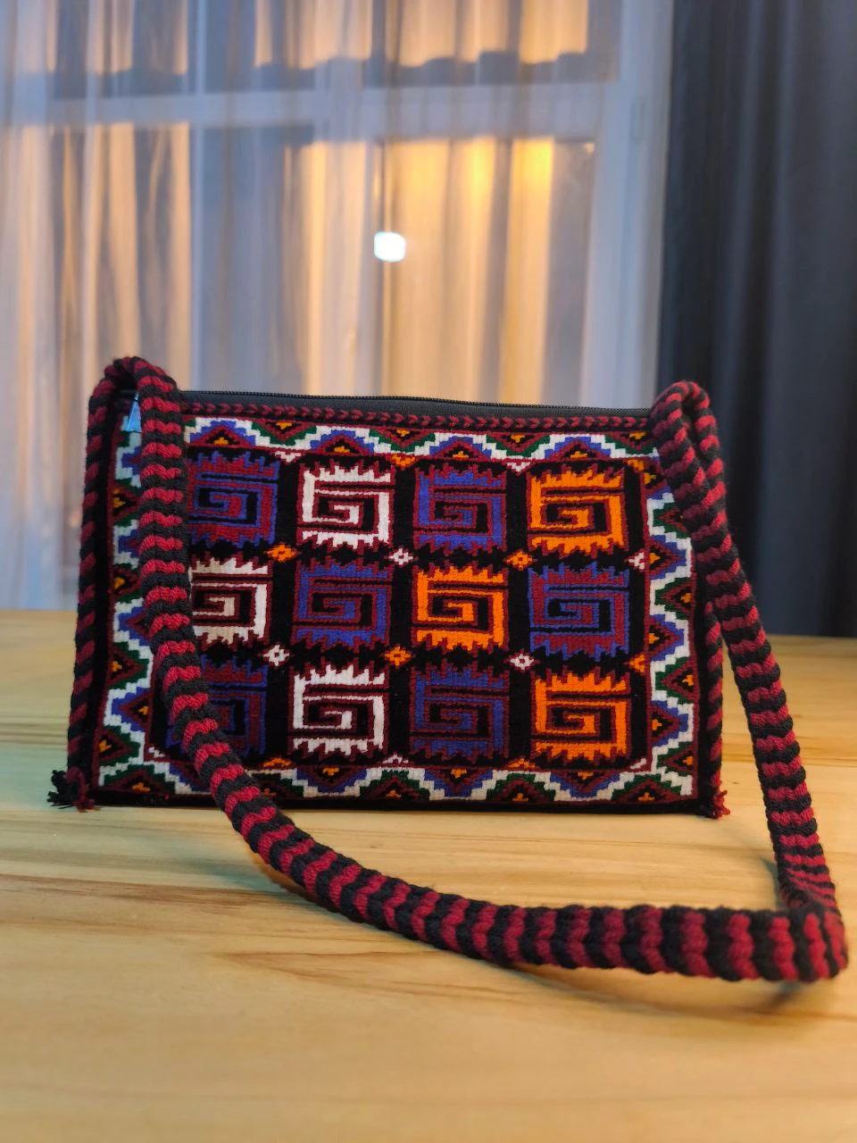 İpek El Dokuma Türkmen Çantası – Çift Yüz Renkli Gözenek Motifl