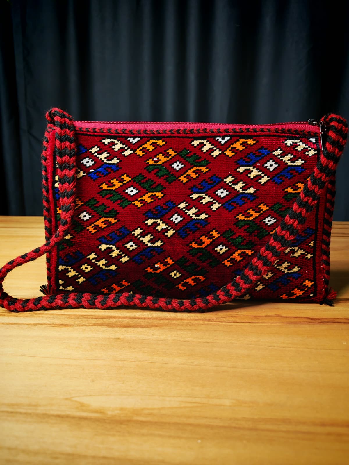 Kırmızı Türkmen Çitme Motifli El Dokuma İpek Çanta
