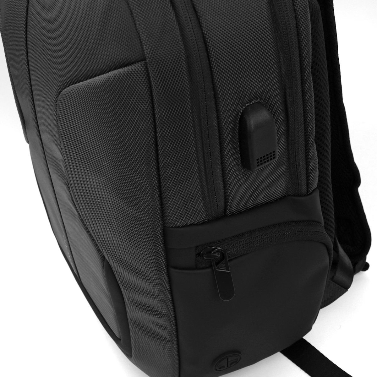 41722001-01 Roncato Surface Backpack Wıth 14" Laptop Holder Nero